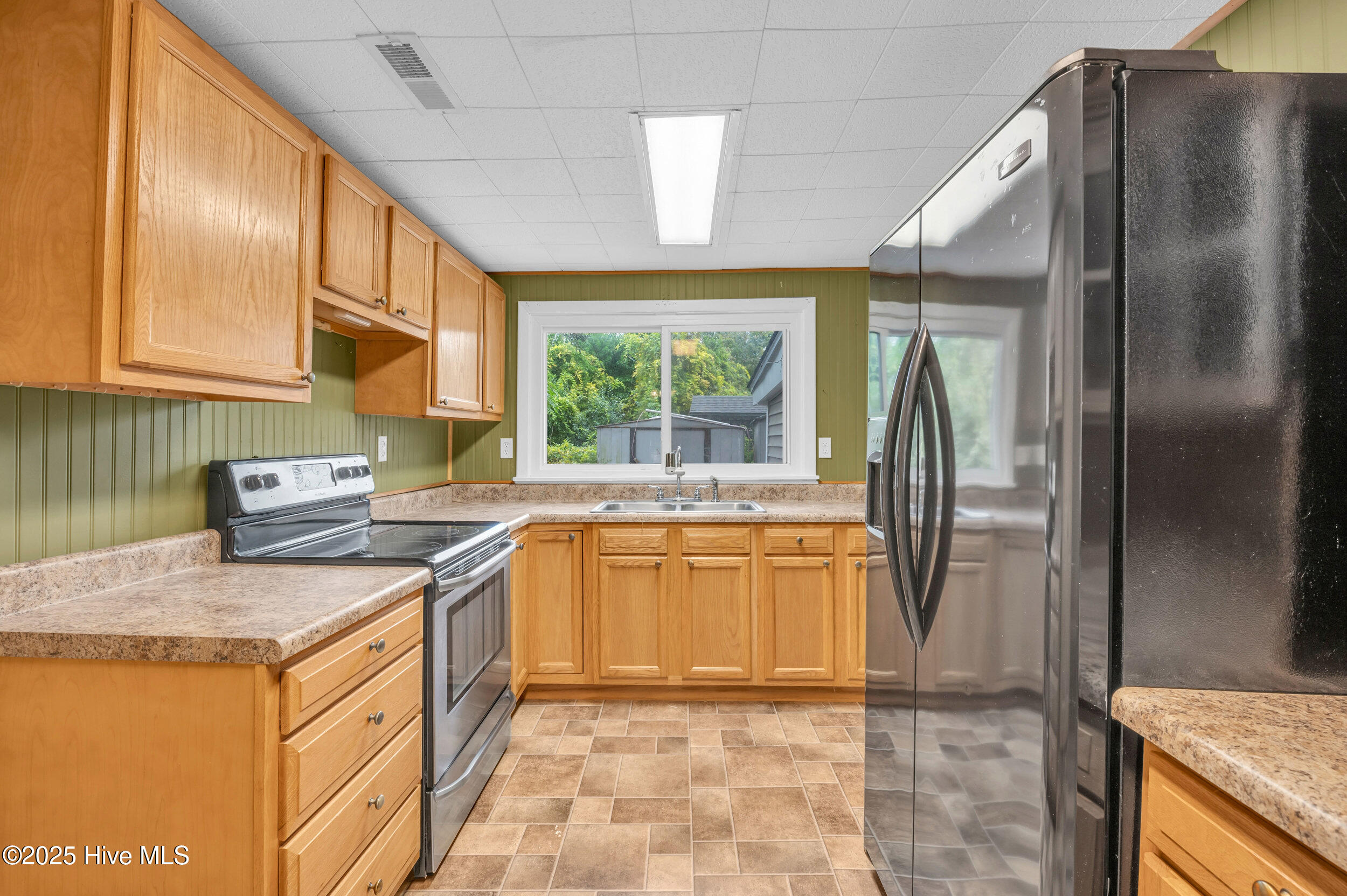 100538812 | Photo 10