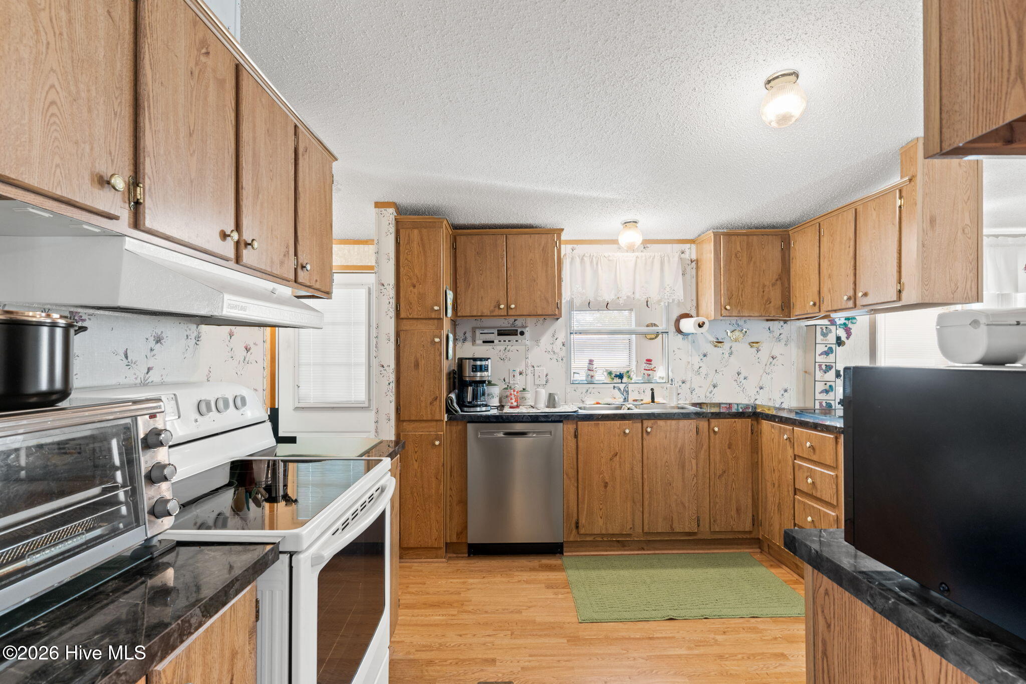 100556527 | Photo 20