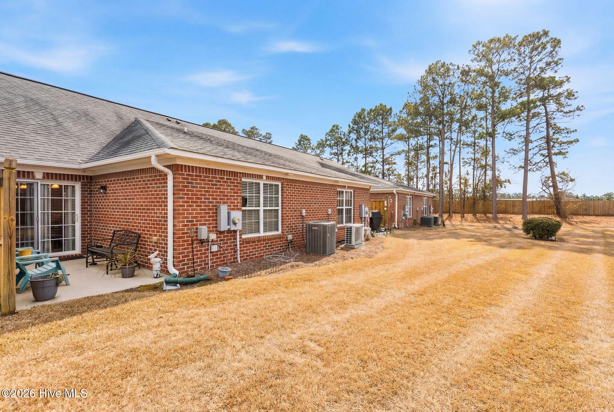 100557831 | Photo 39