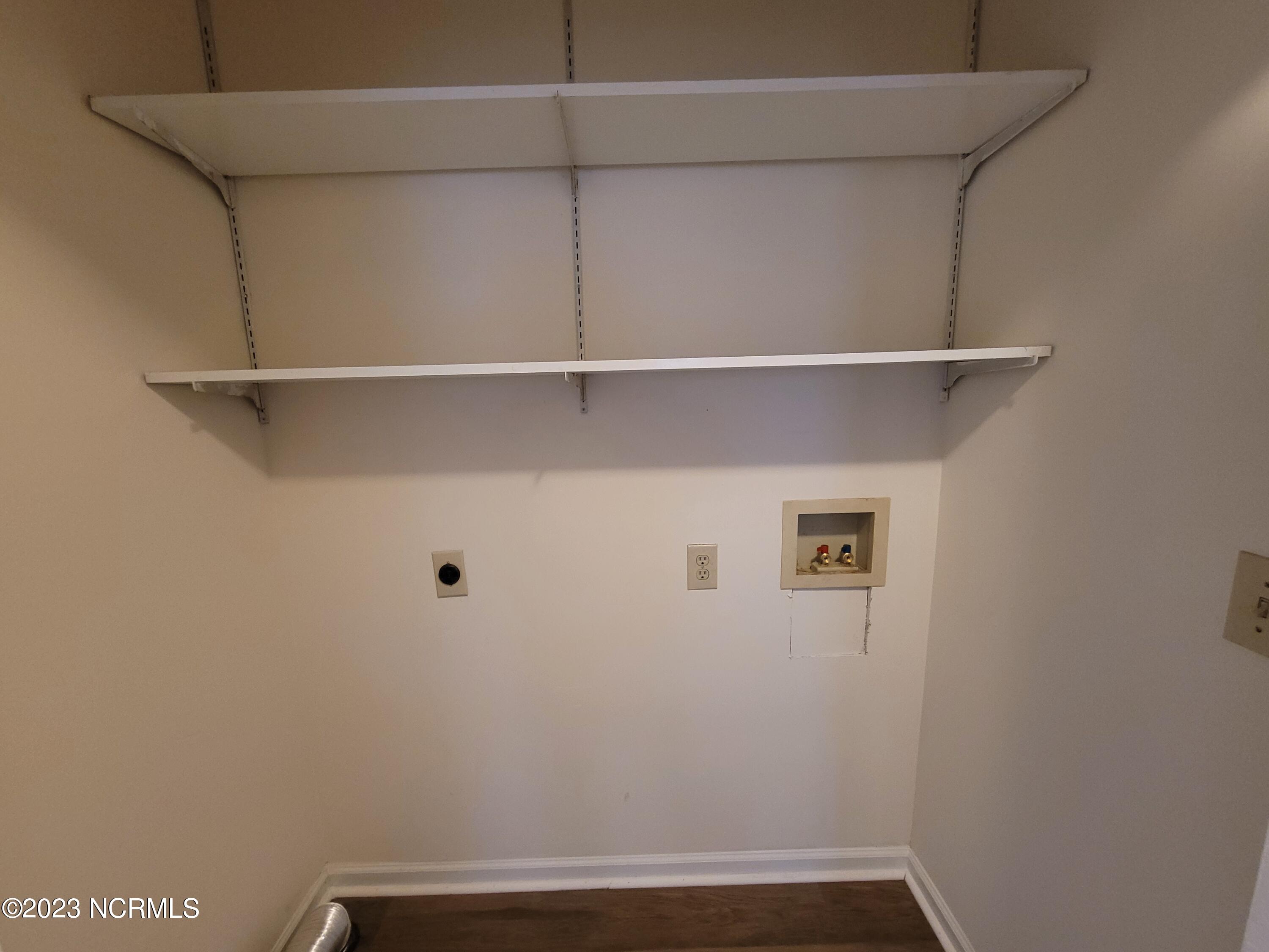 100552770 | Photo 14