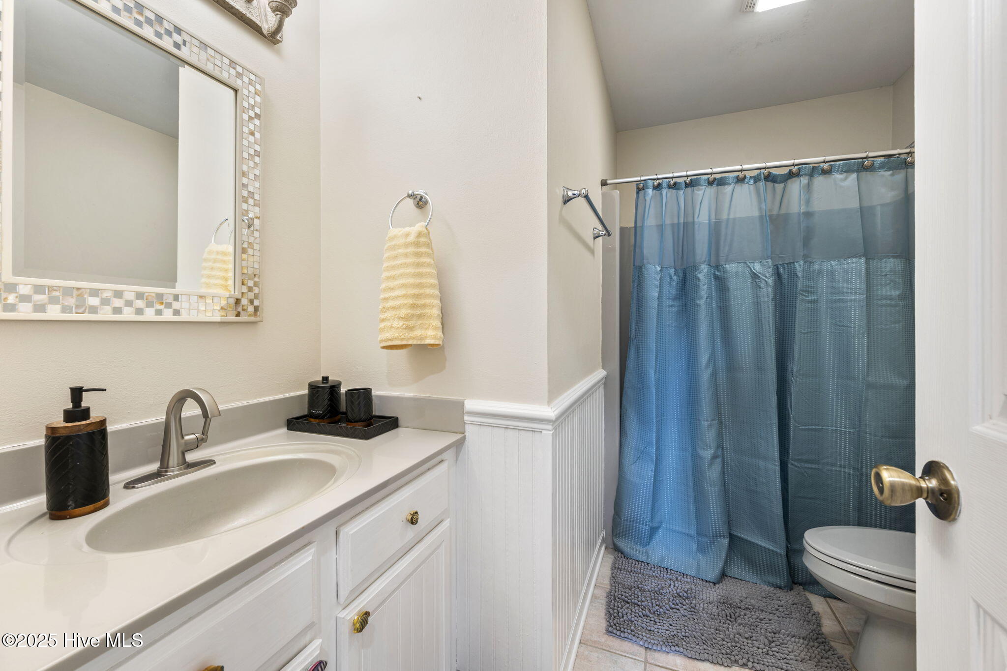 100523425 | Photo 31