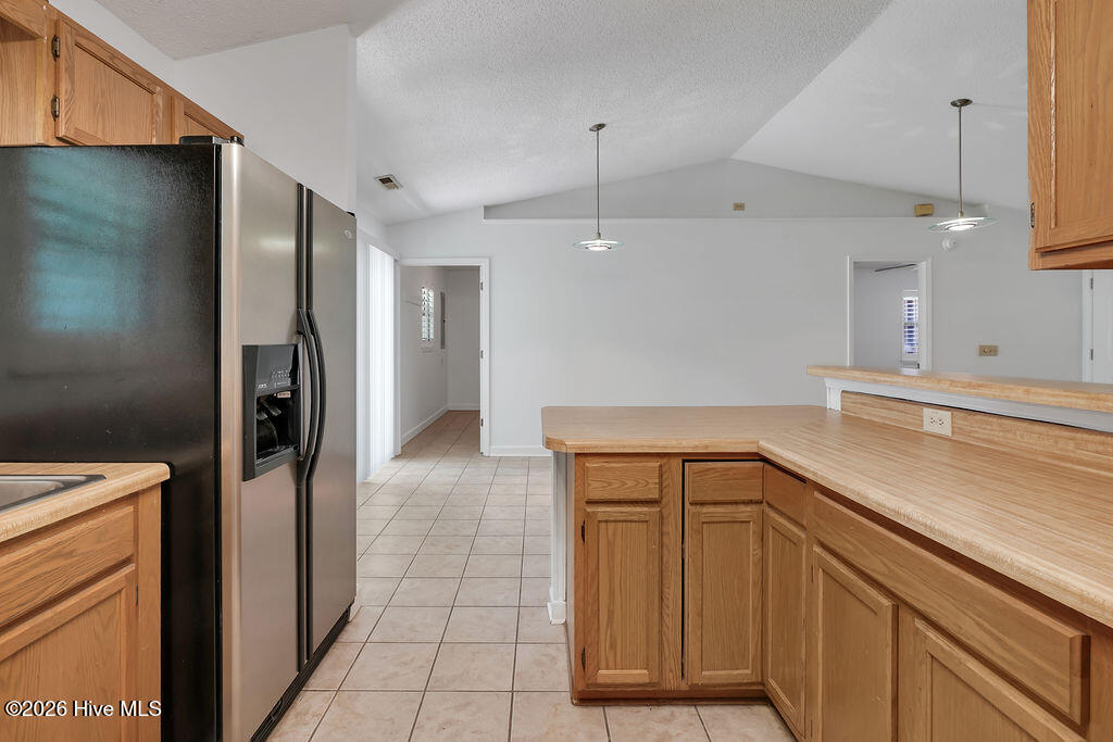 100557409 | Photo 12