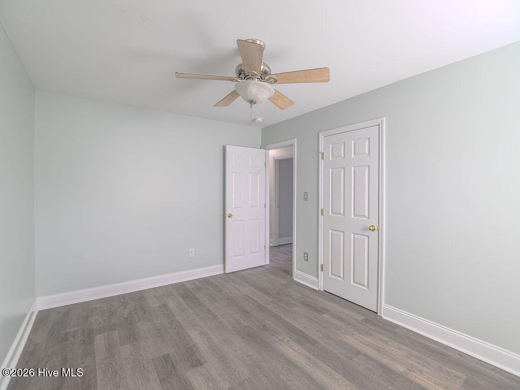 100563095 | Photo 21