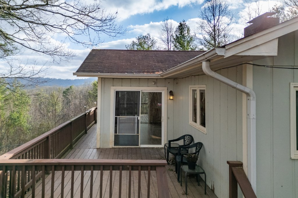 Exterior photo of 411 Sharing Lane, Murphy, NC 28906. MLS: 98500138