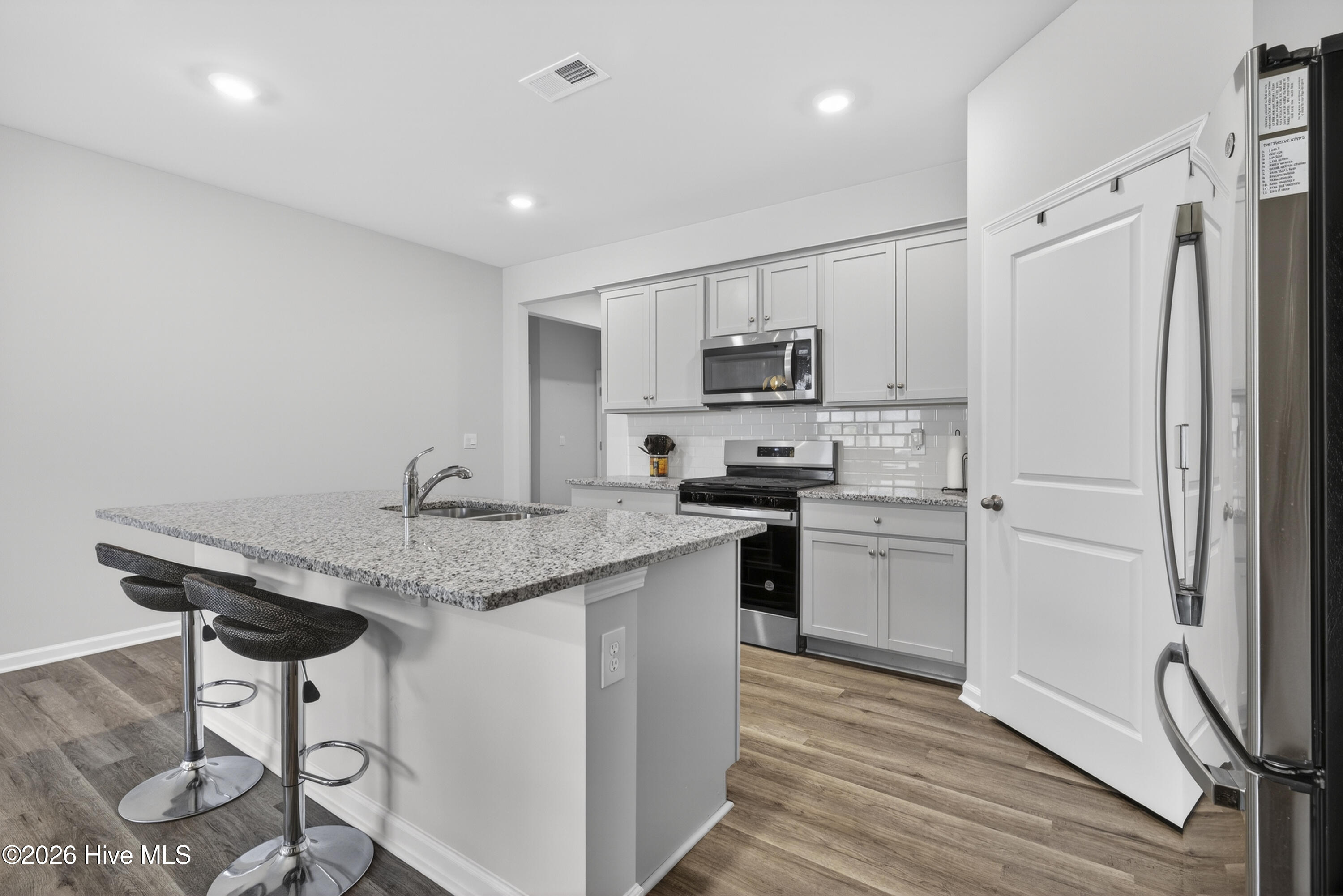 100559024 | Photo 13