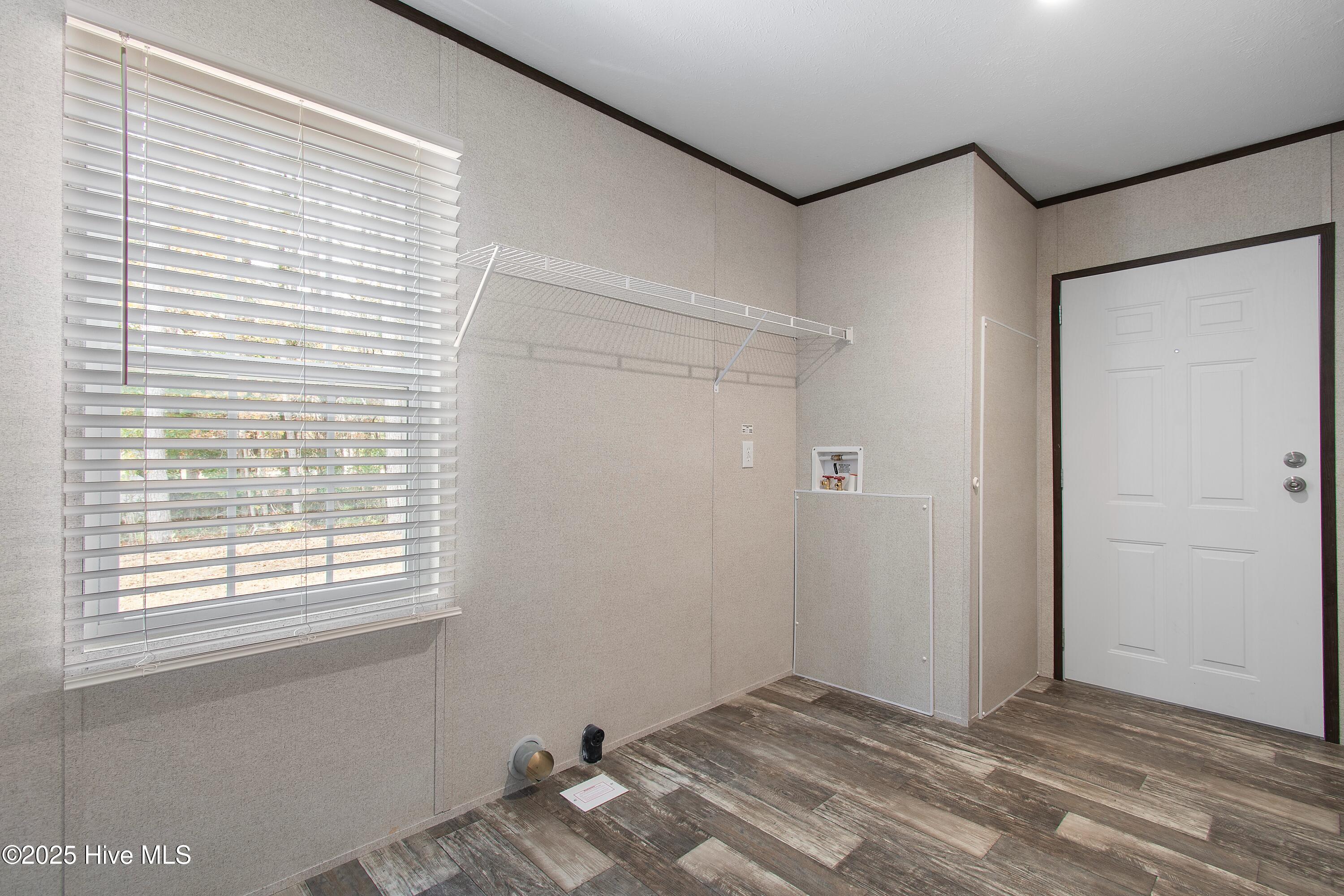 100542046 | Photo 26