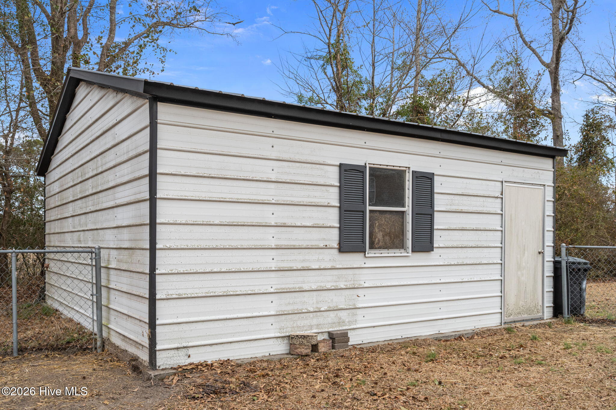 100547429 | Photo 37