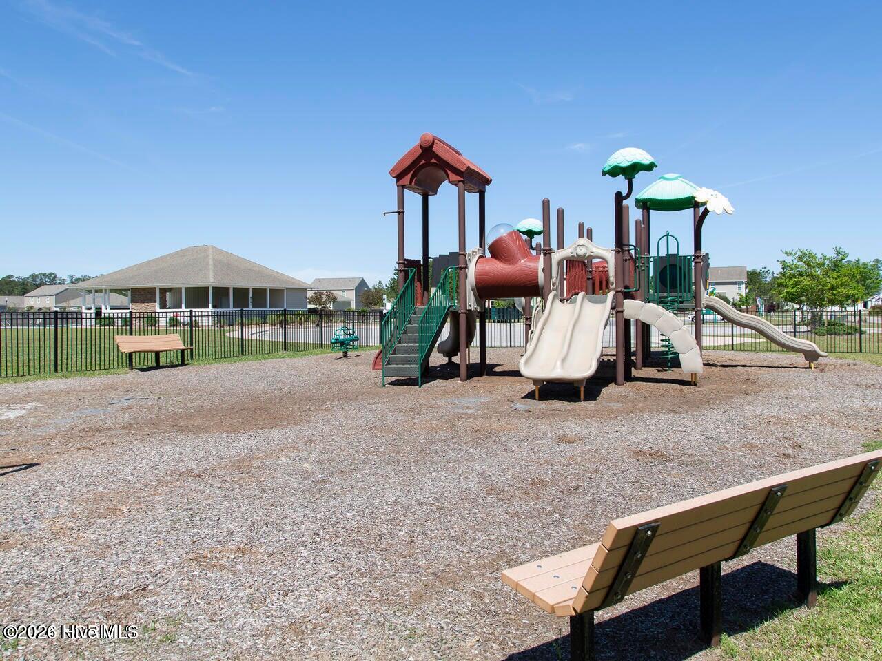 100564148 | Photo 24