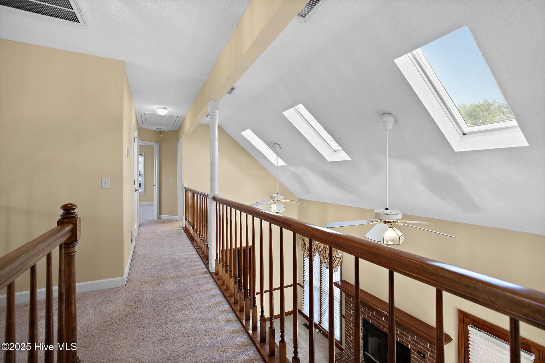 100541648 | Photo 32