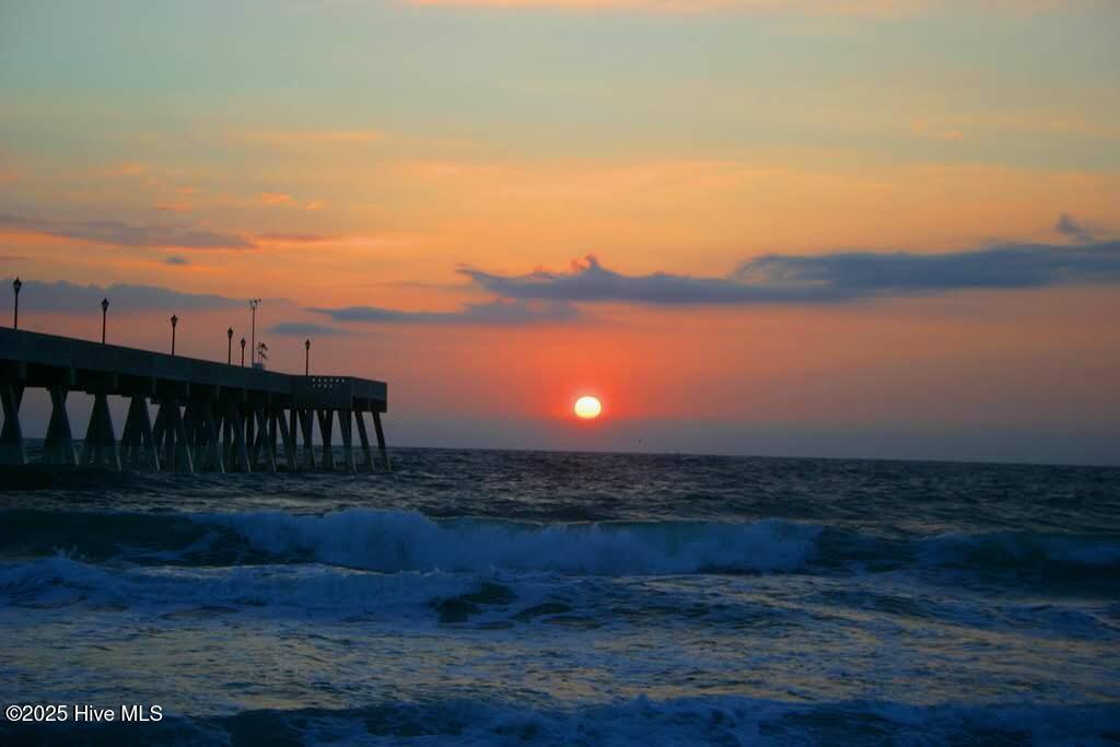 100529363 | Photo 38