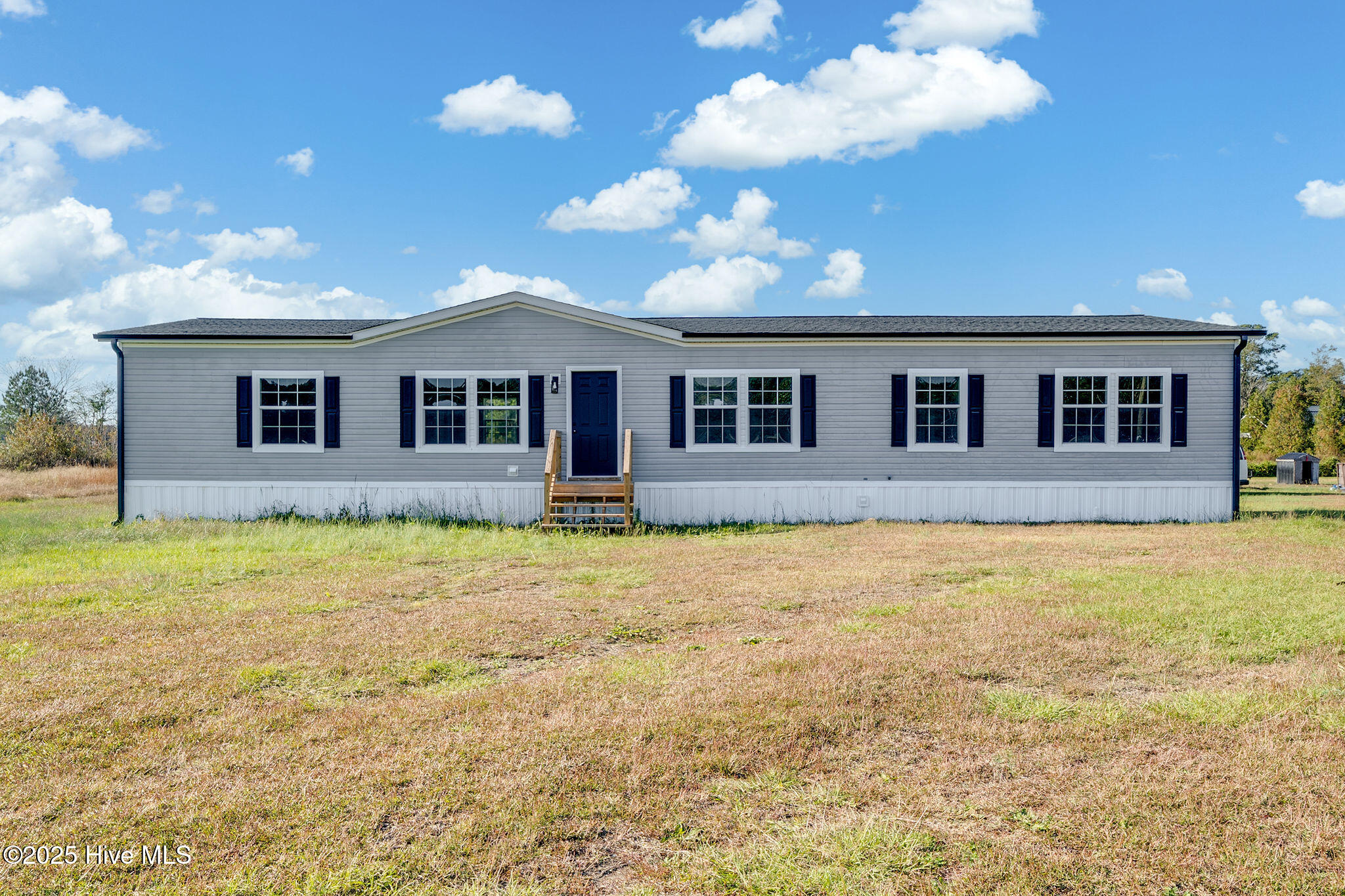 Homes for sale in Beulaville, NC | 124 Fieldcrest Ln, Beulaville, NC 28518 | MLS# 100539465