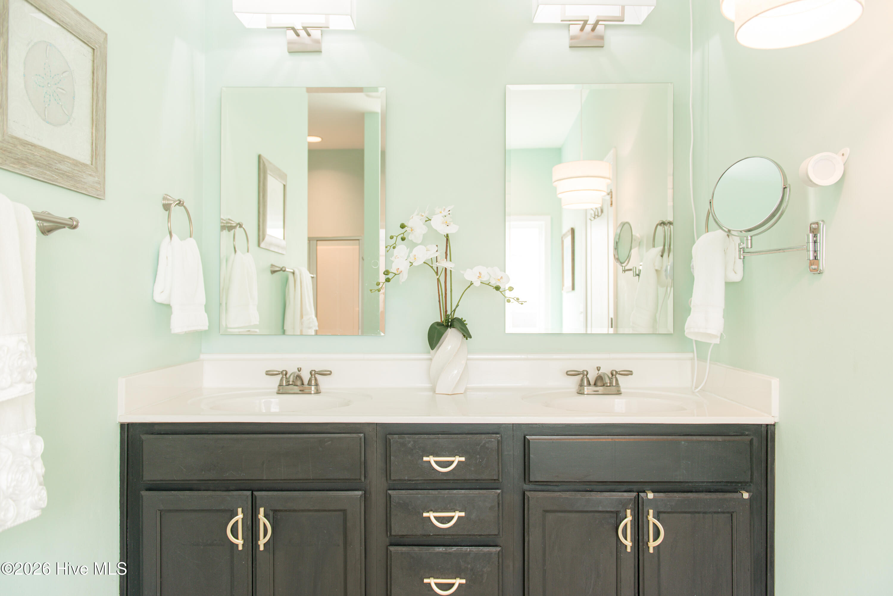 100553432 | Photo 65