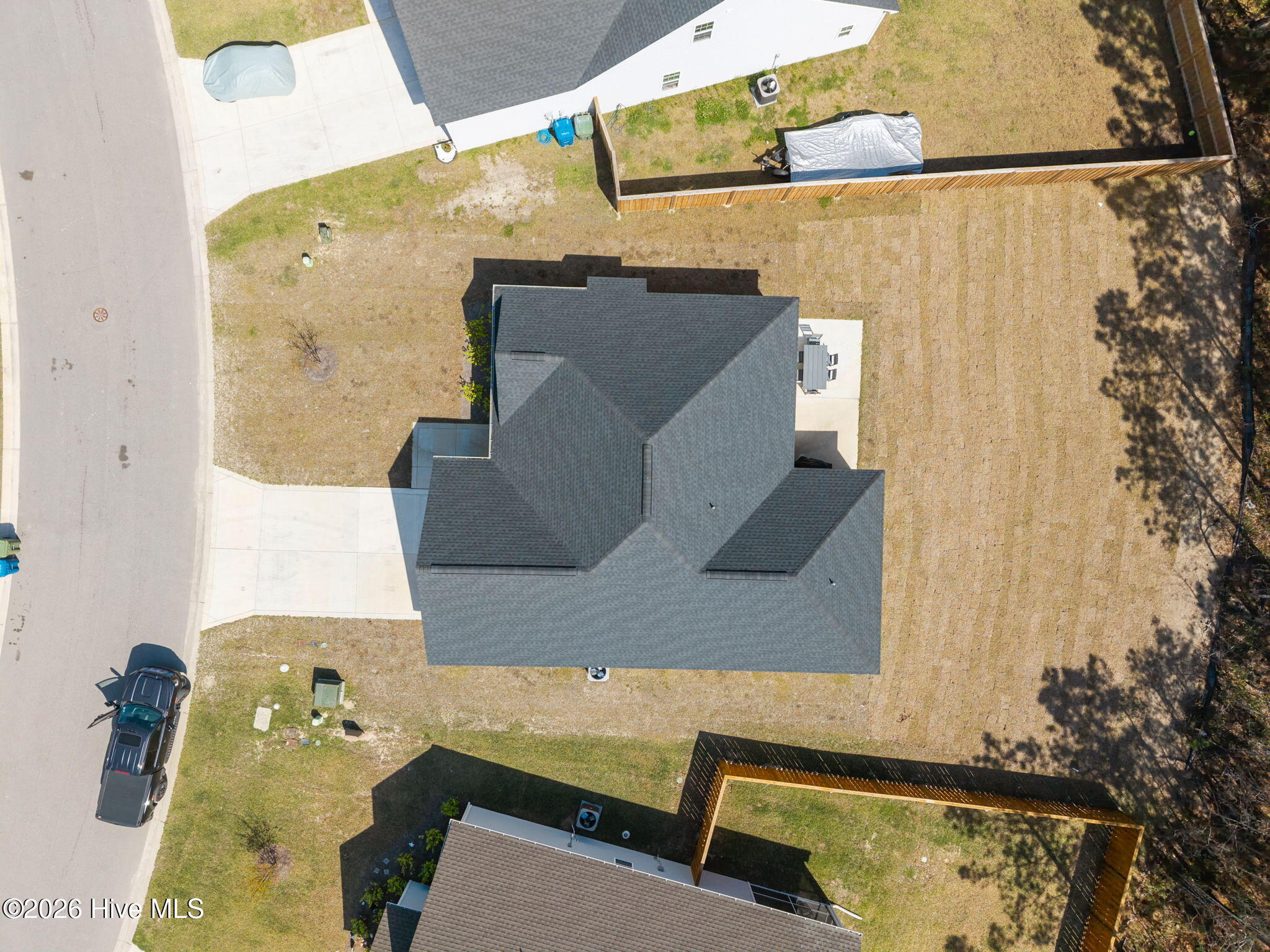 100563738 | Photo 44