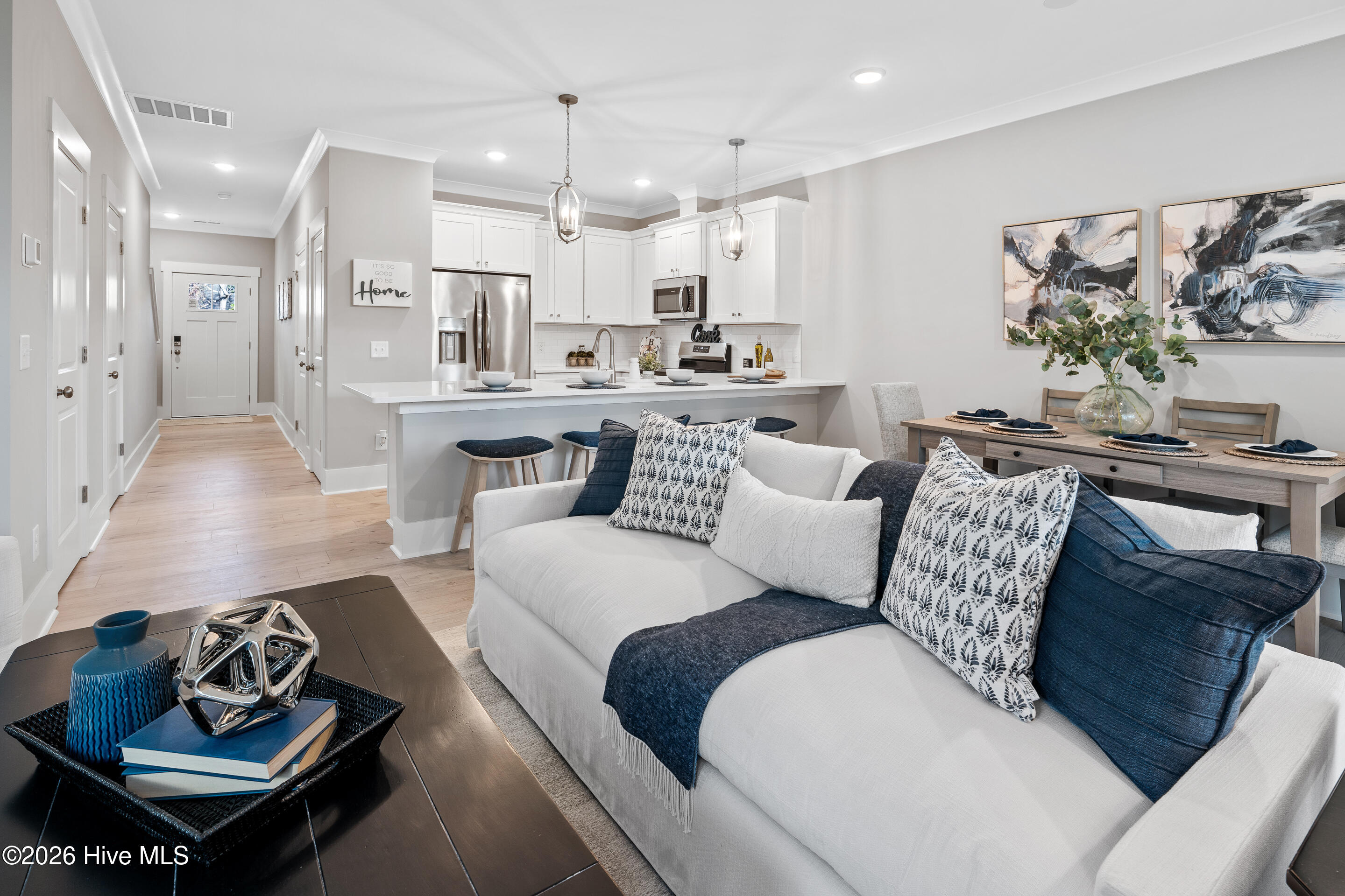 100558991 | Photo 18