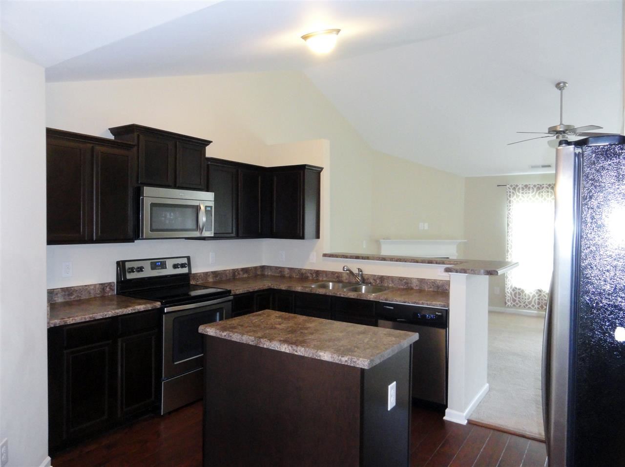 100546690 | Photo 10