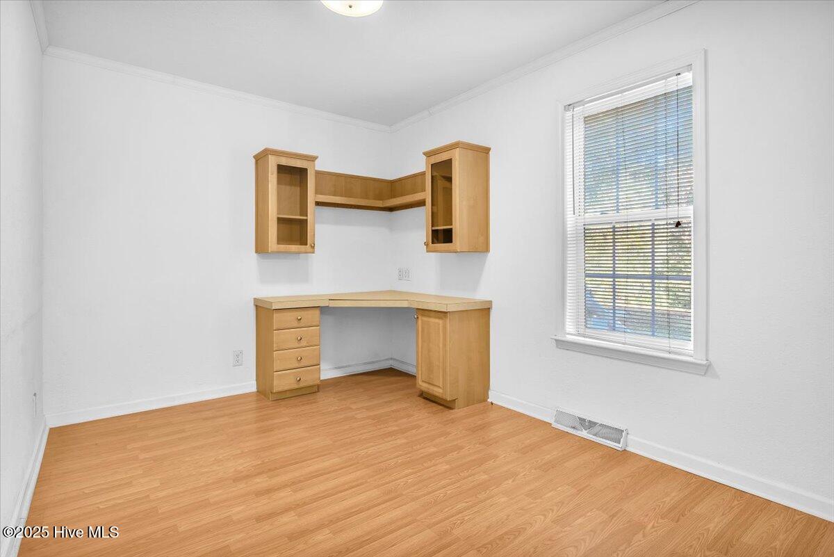 100543135 | Photo 19