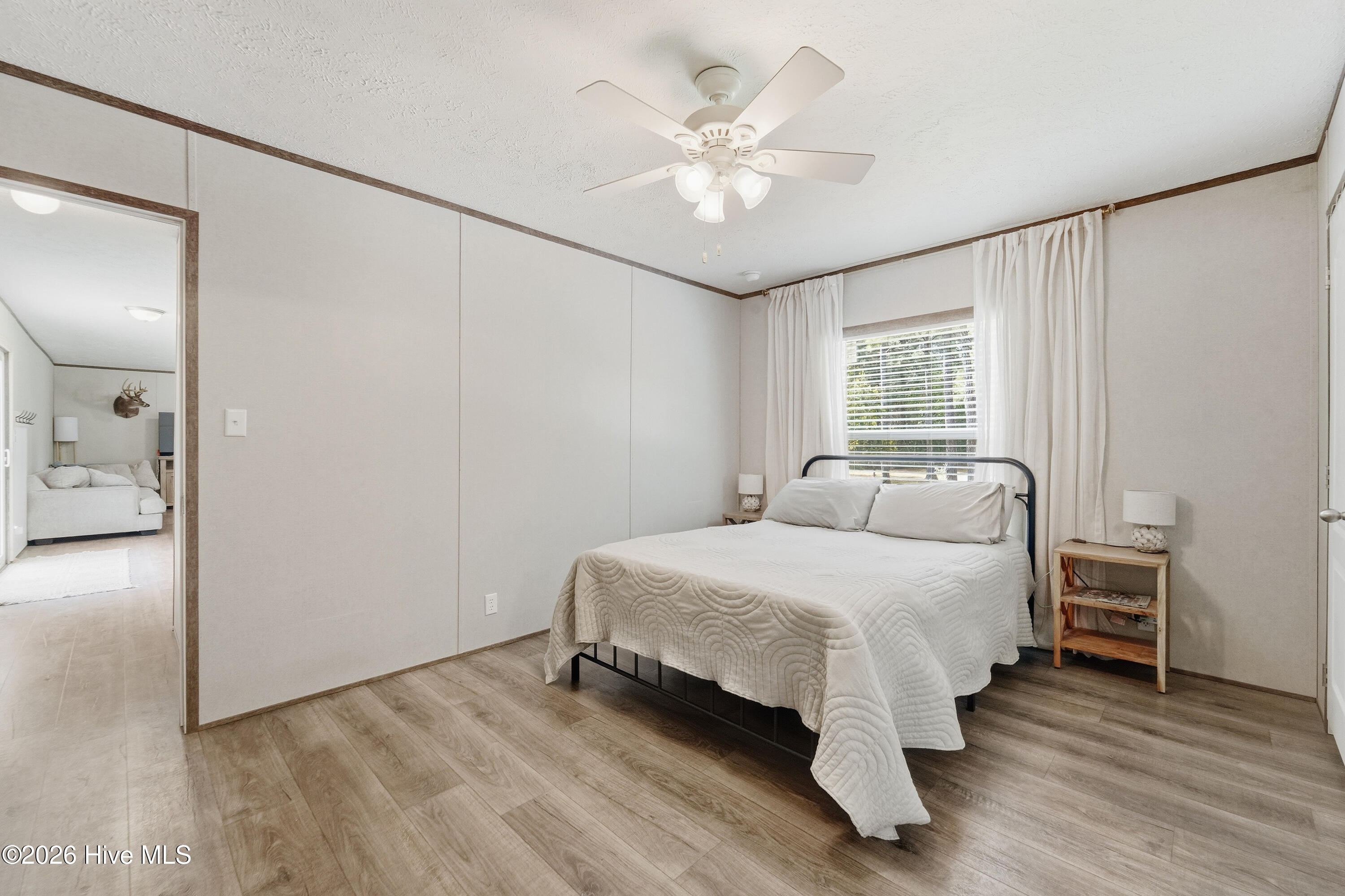 100566814 | Photo 49