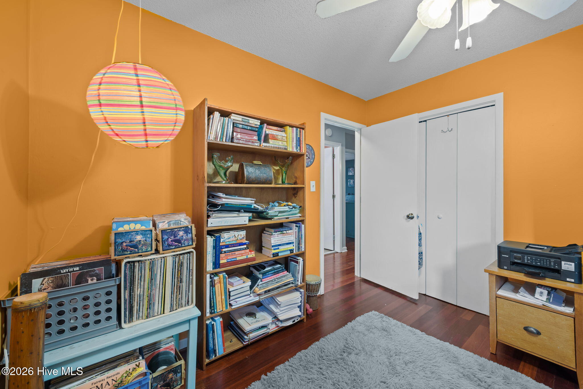 100552337 | Photo 27