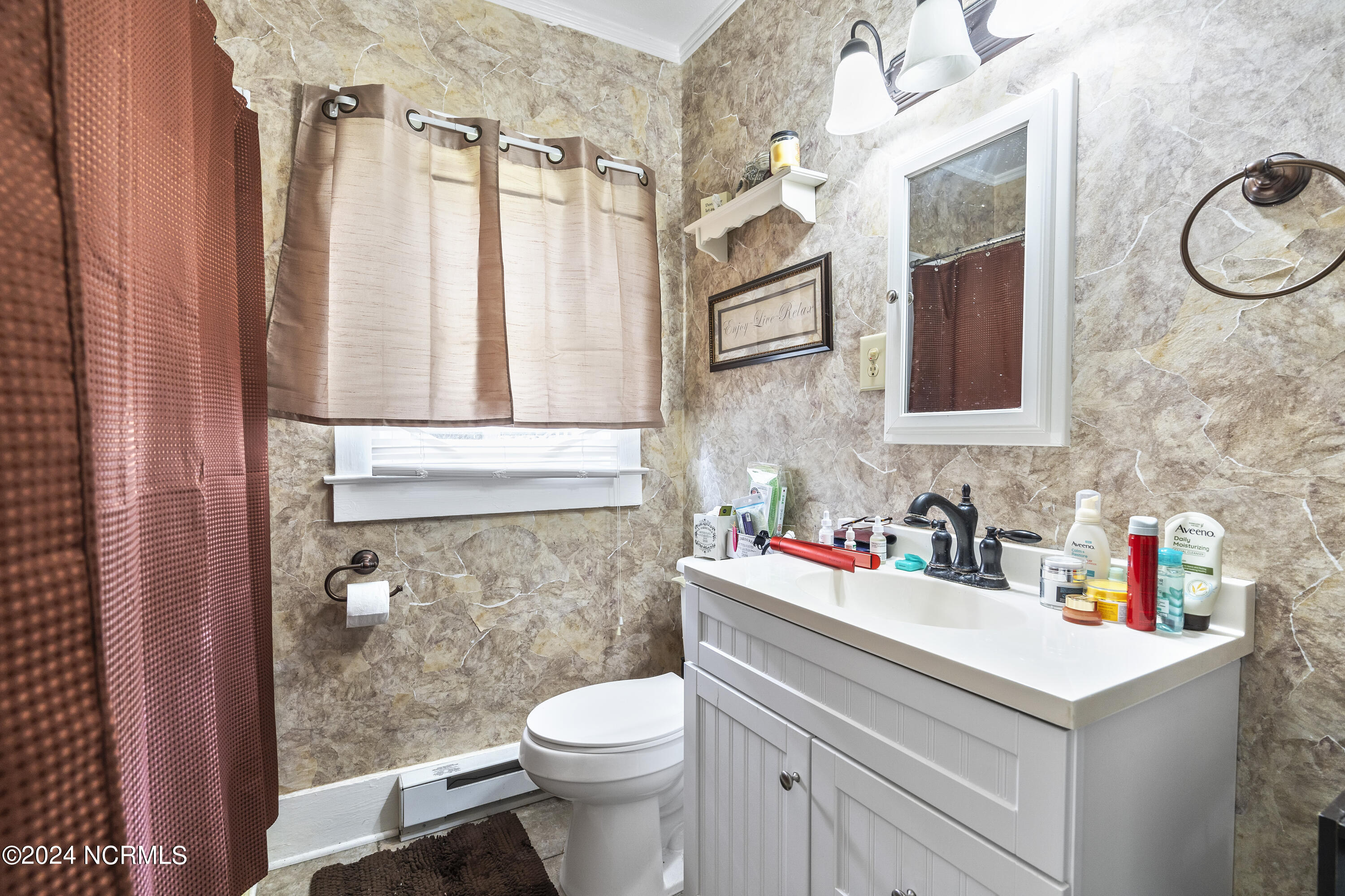 100488510 | Photo 29