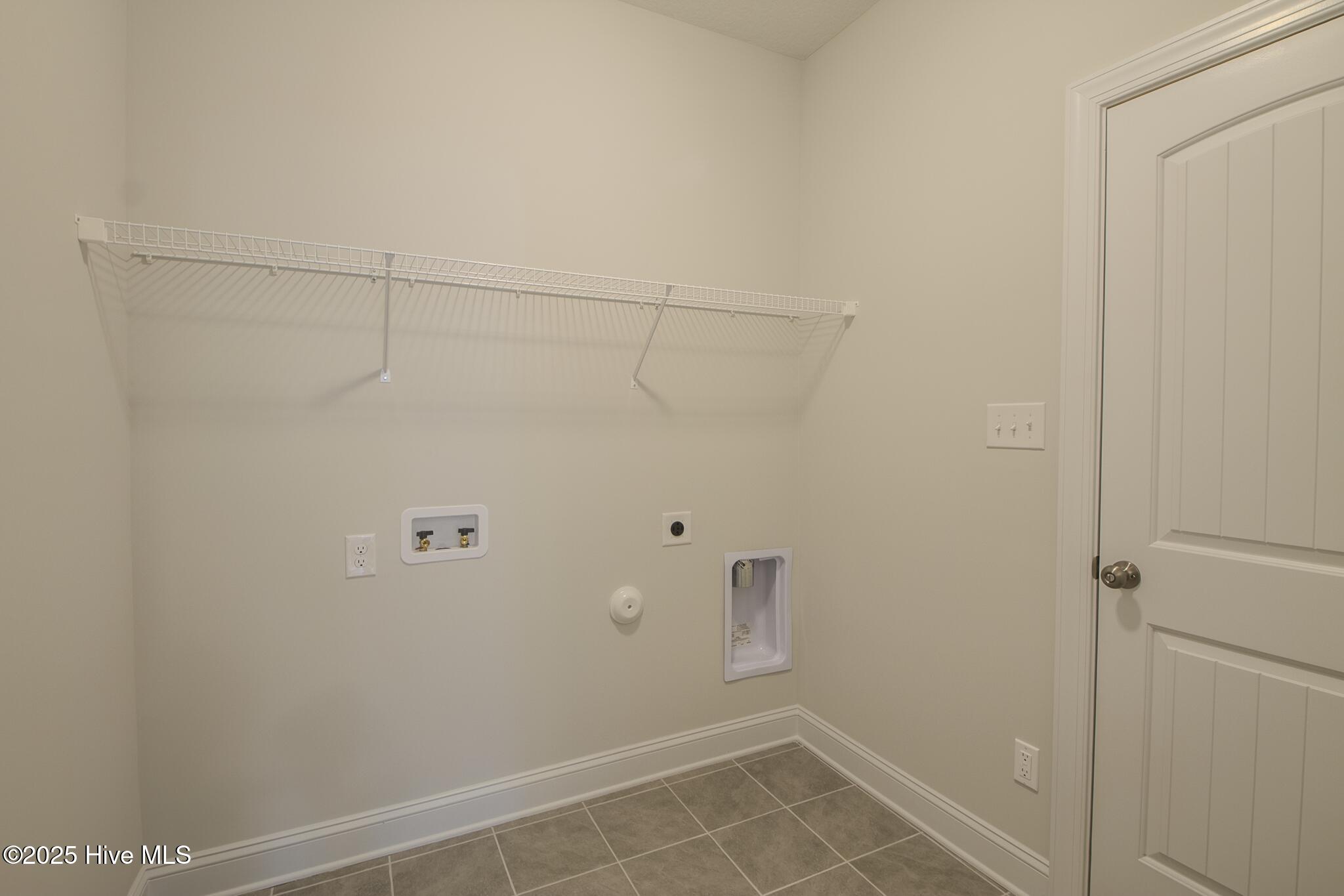 100494153 | Photo 27