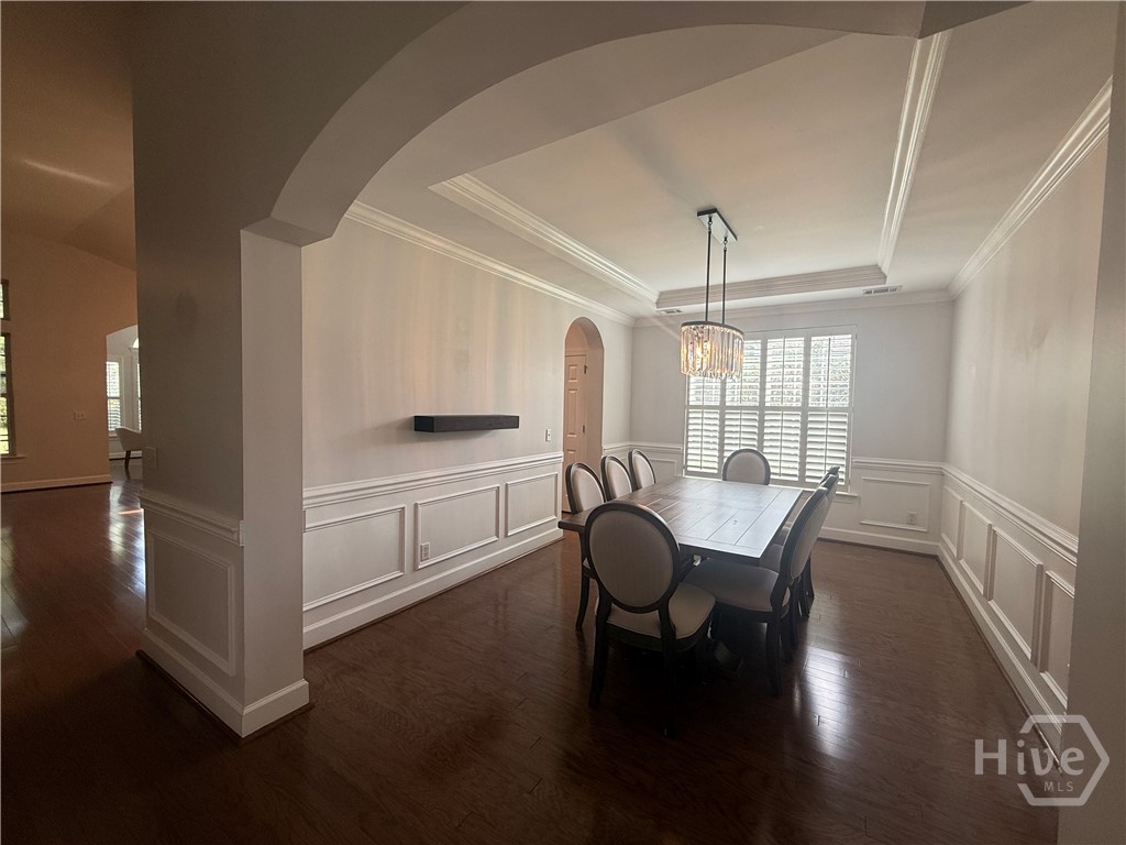 Formal Dining