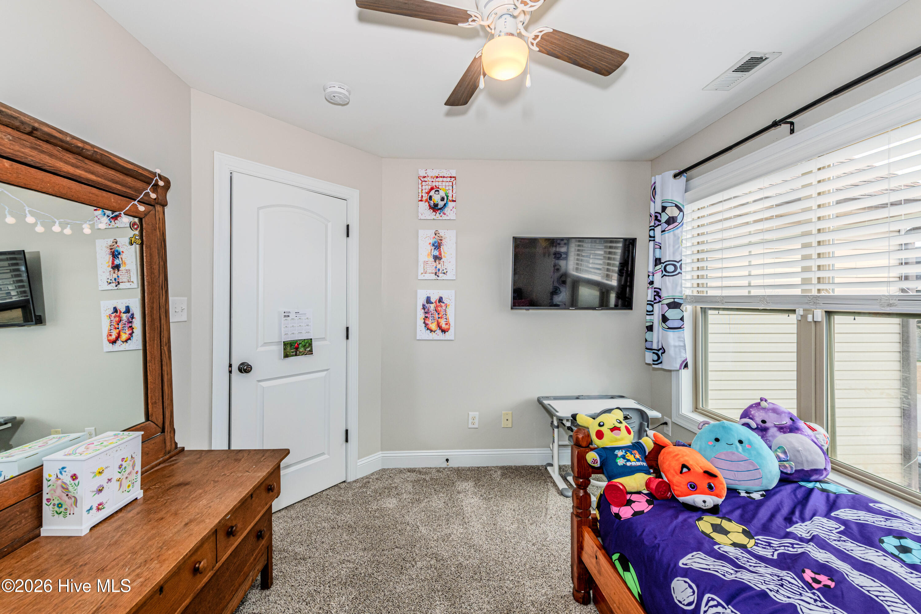 100555095 | Photo 14