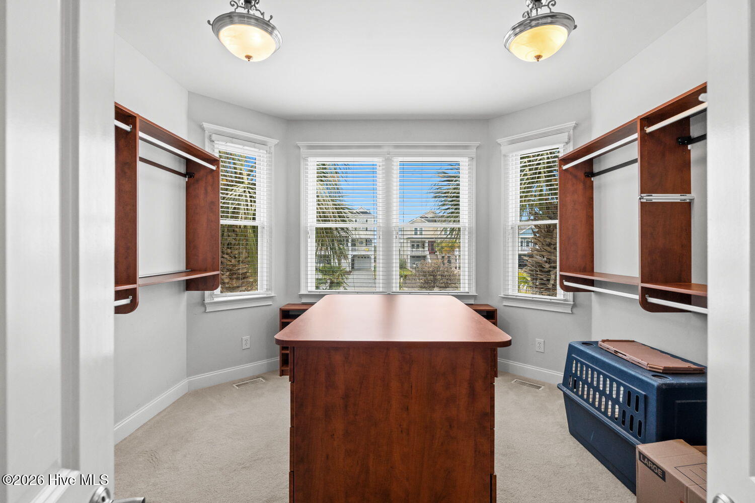 100566570 | Photo 31