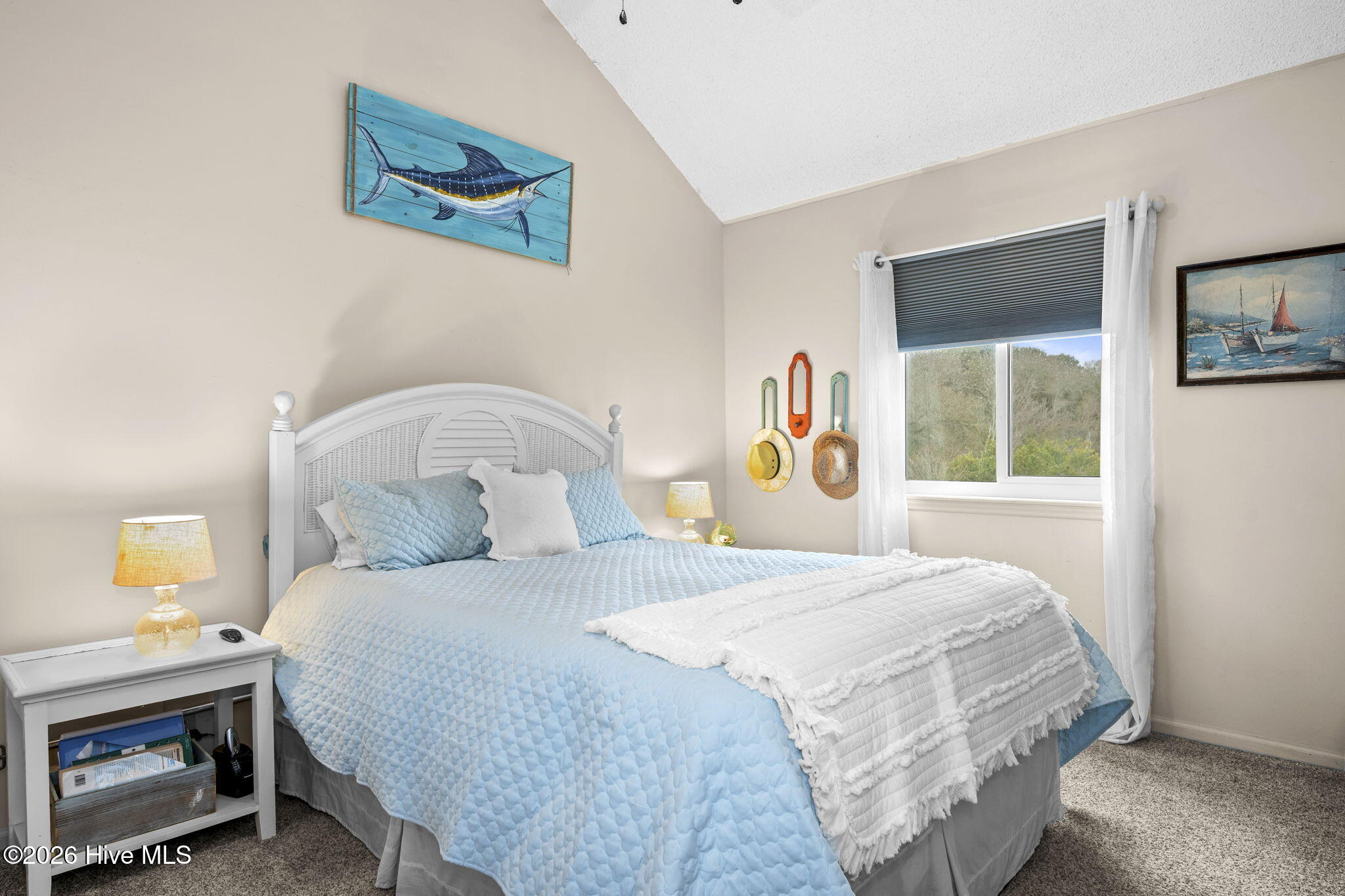 100557606 | Photo 14