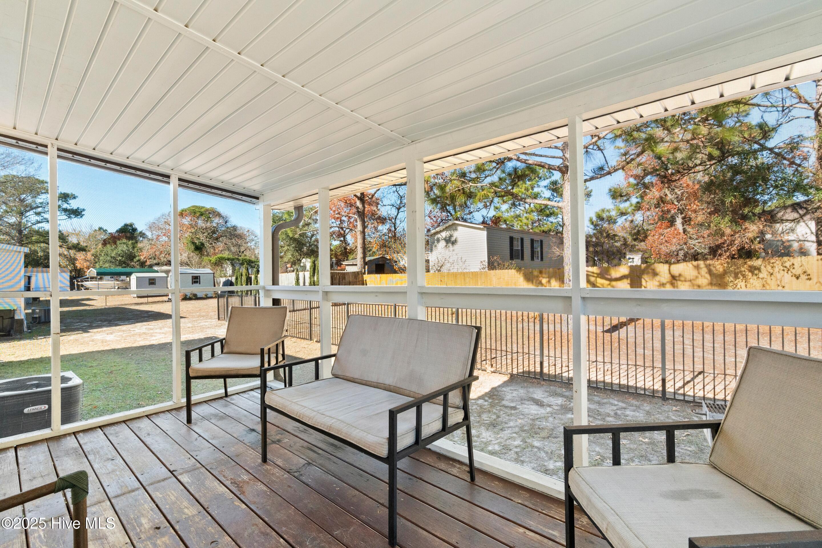 100546420 | Photo 37