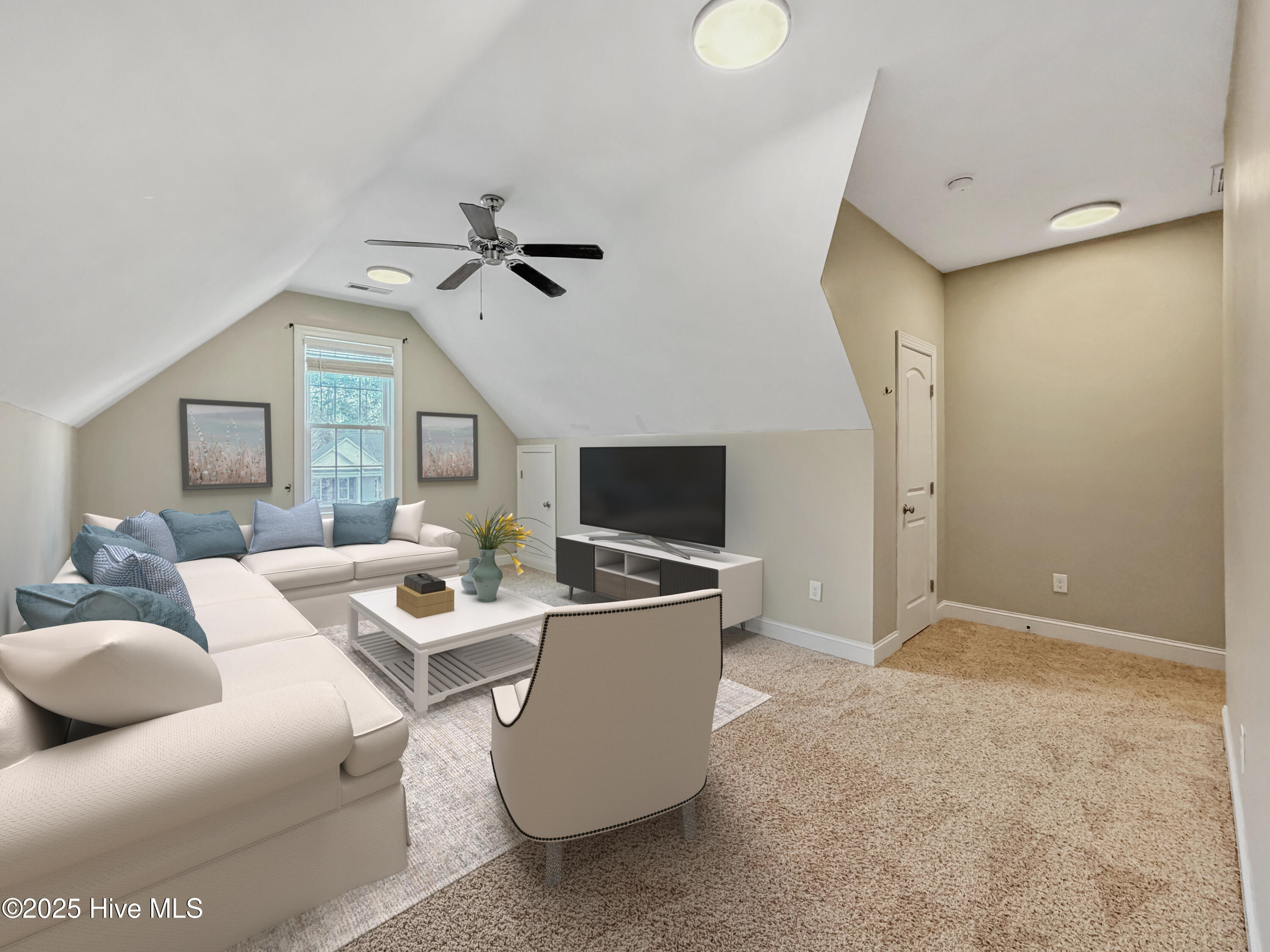 100543417 | Photo 42