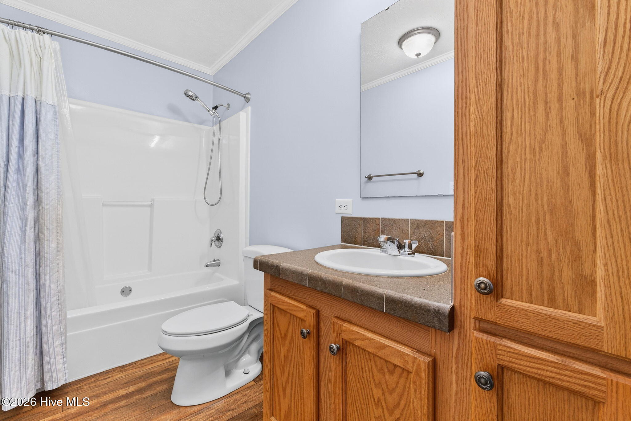 100557070 | Photo 33