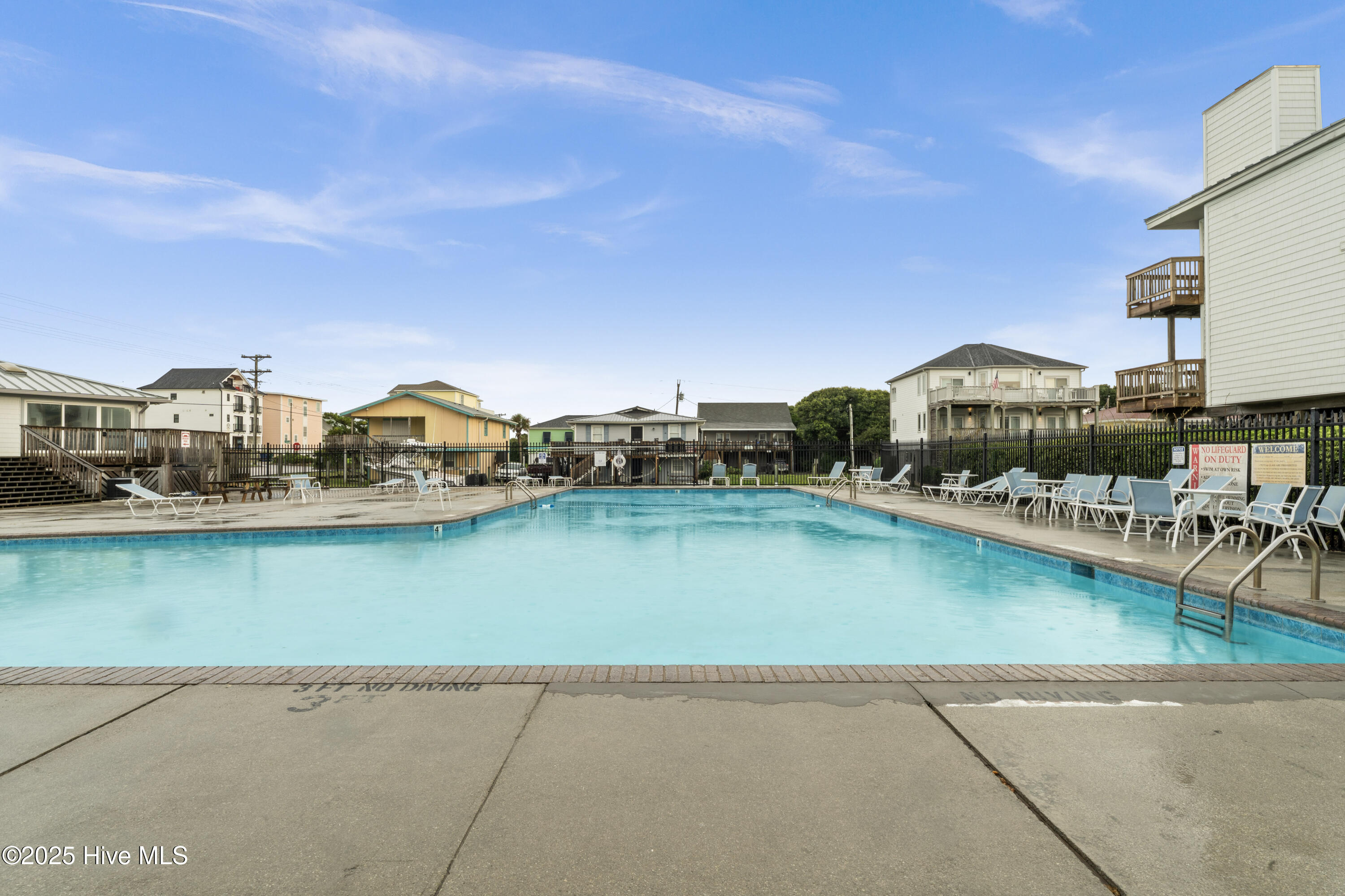 100522807 | Photo 59