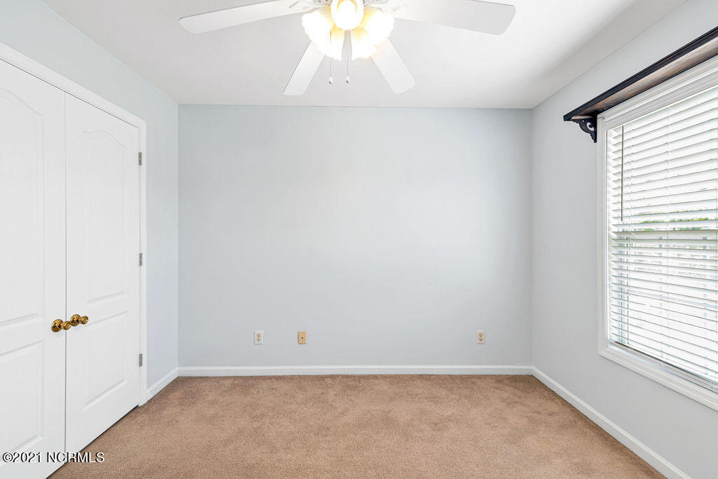 100530654 | Photo 24