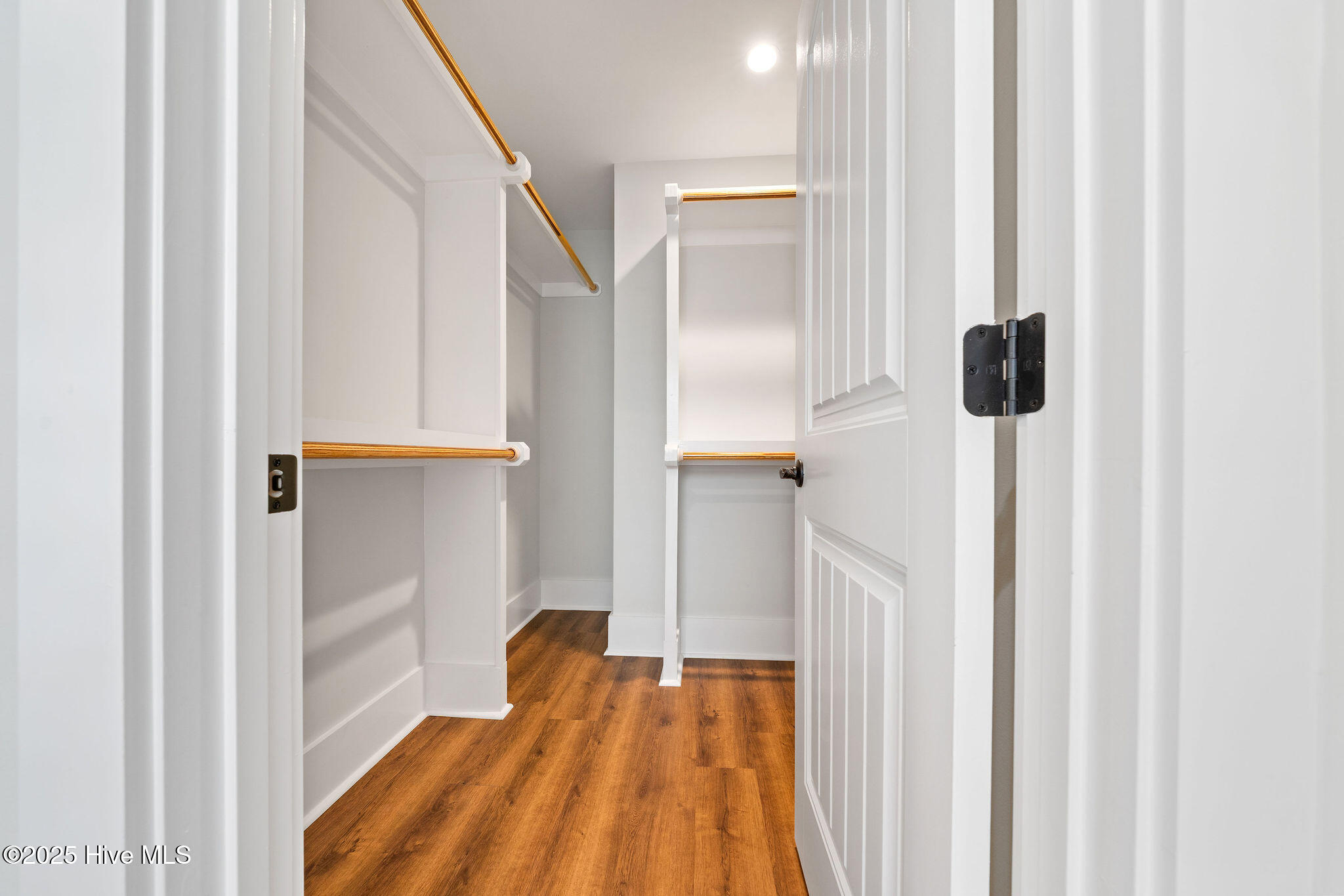 100538884 | Photo 56