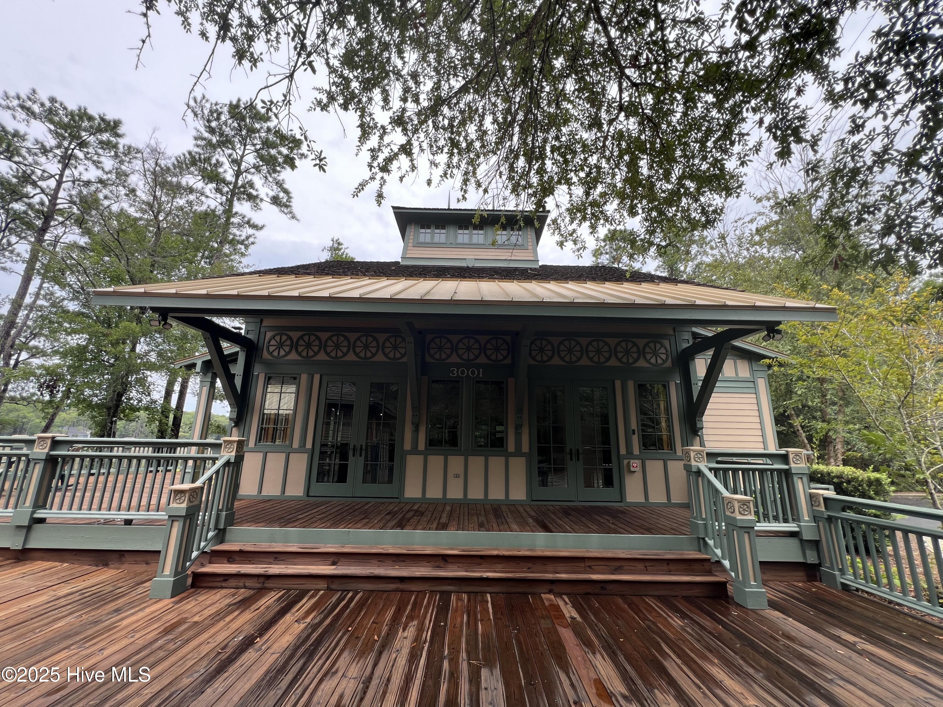 100527062 | Photo 26