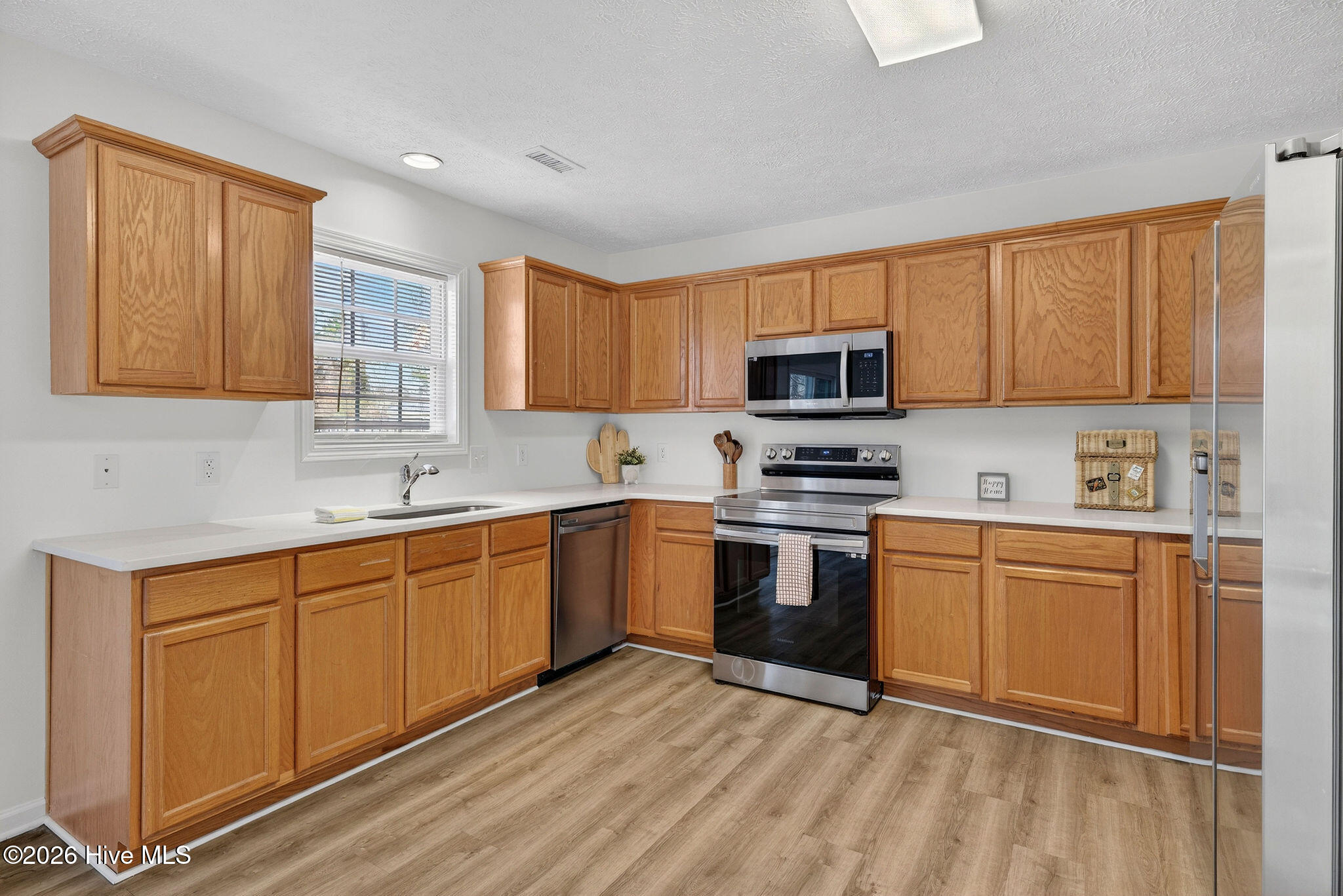 100553391 | Photo 14