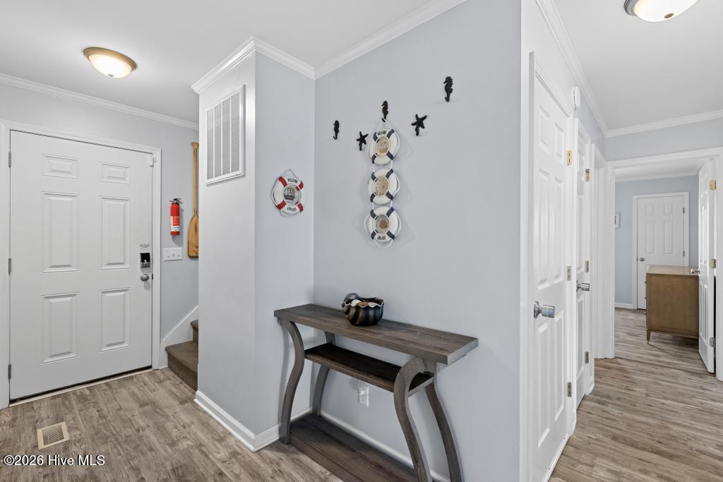 100559201 | Photo 30