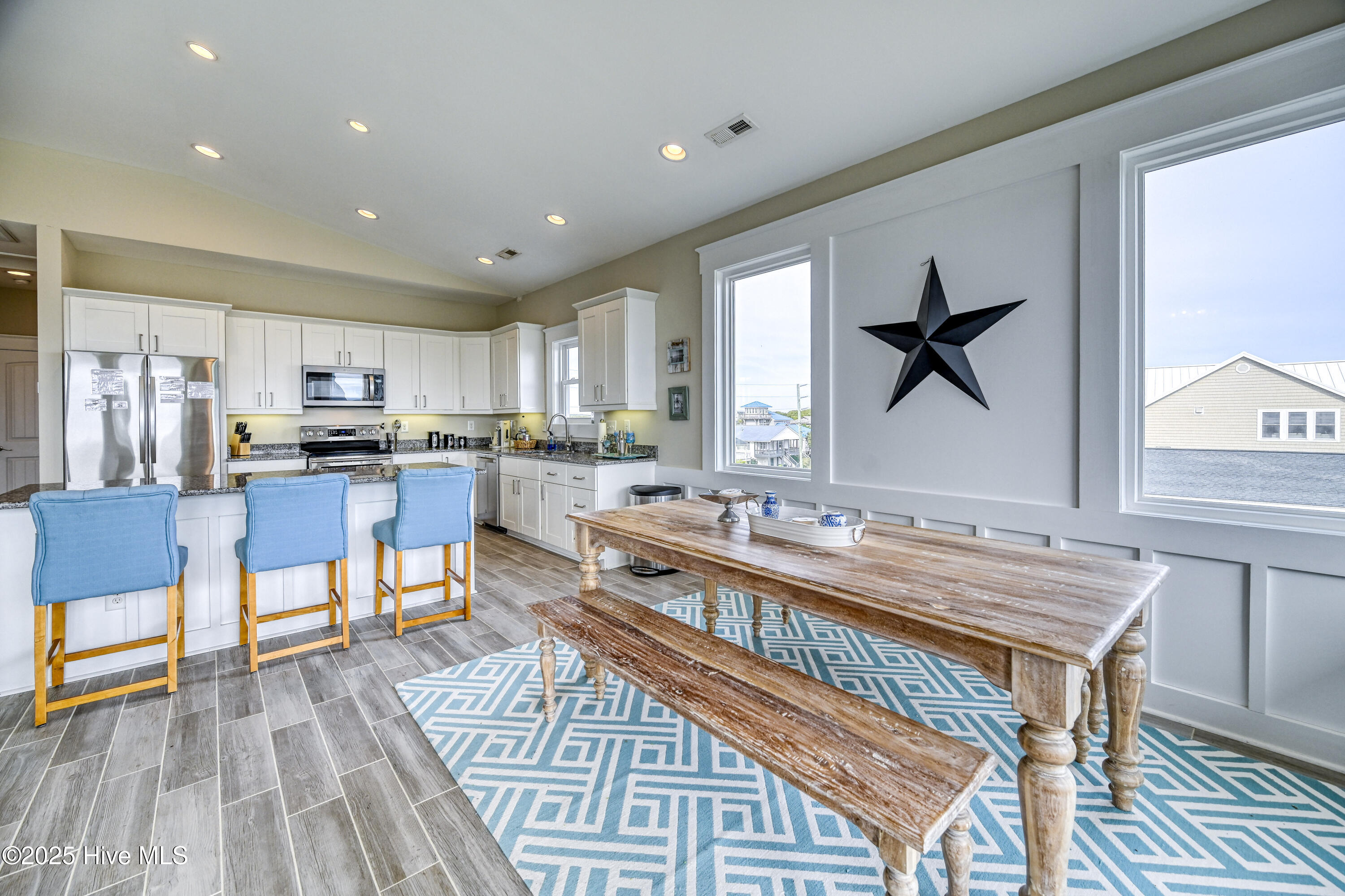 100543491 | Photo 29