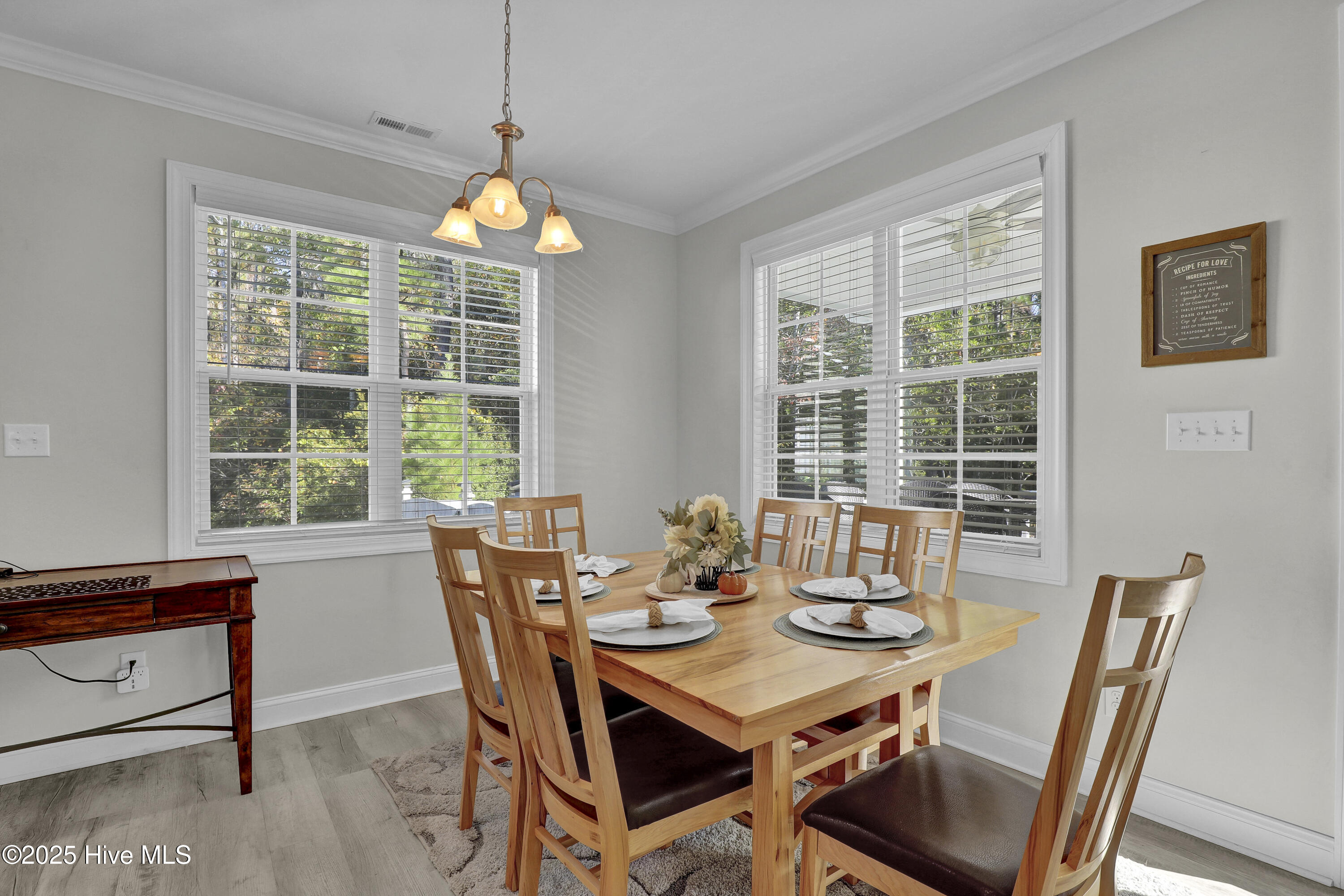 100538907 | Photo 52