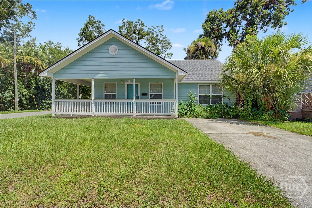 2nd image of 1202 E Waldburg St, Savannah, GA 31404 | MLS# SA363314