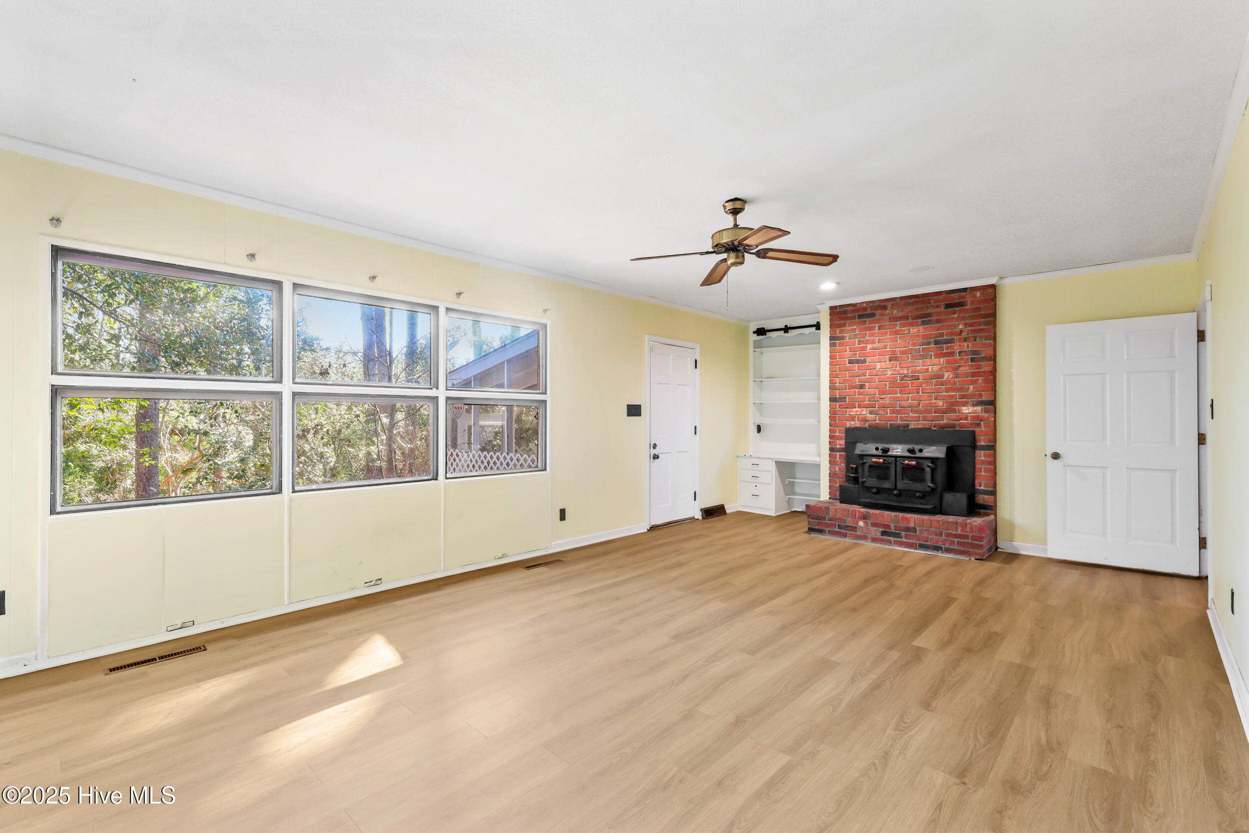 100544897 | Photo 15