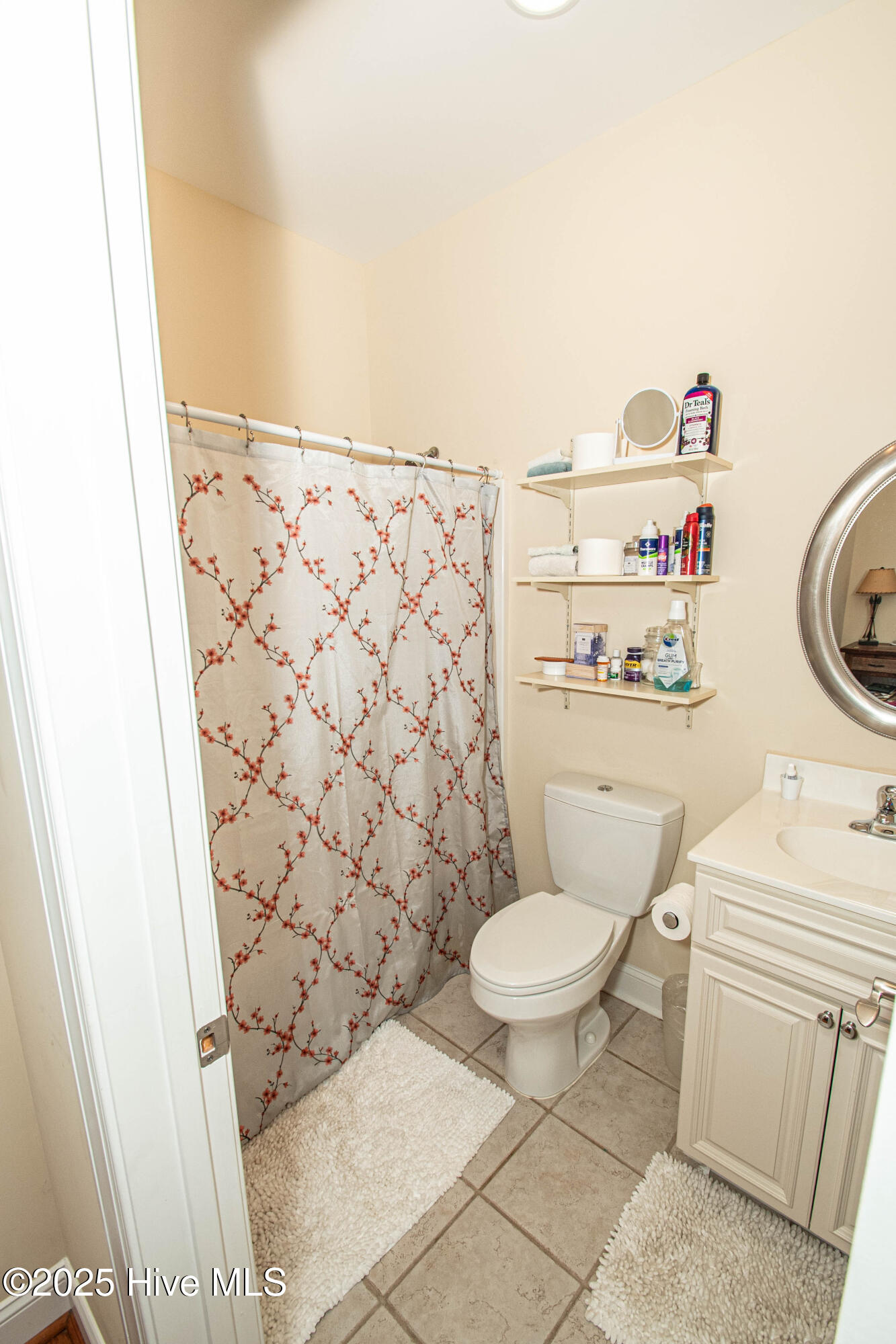 100544337 | Photo 38