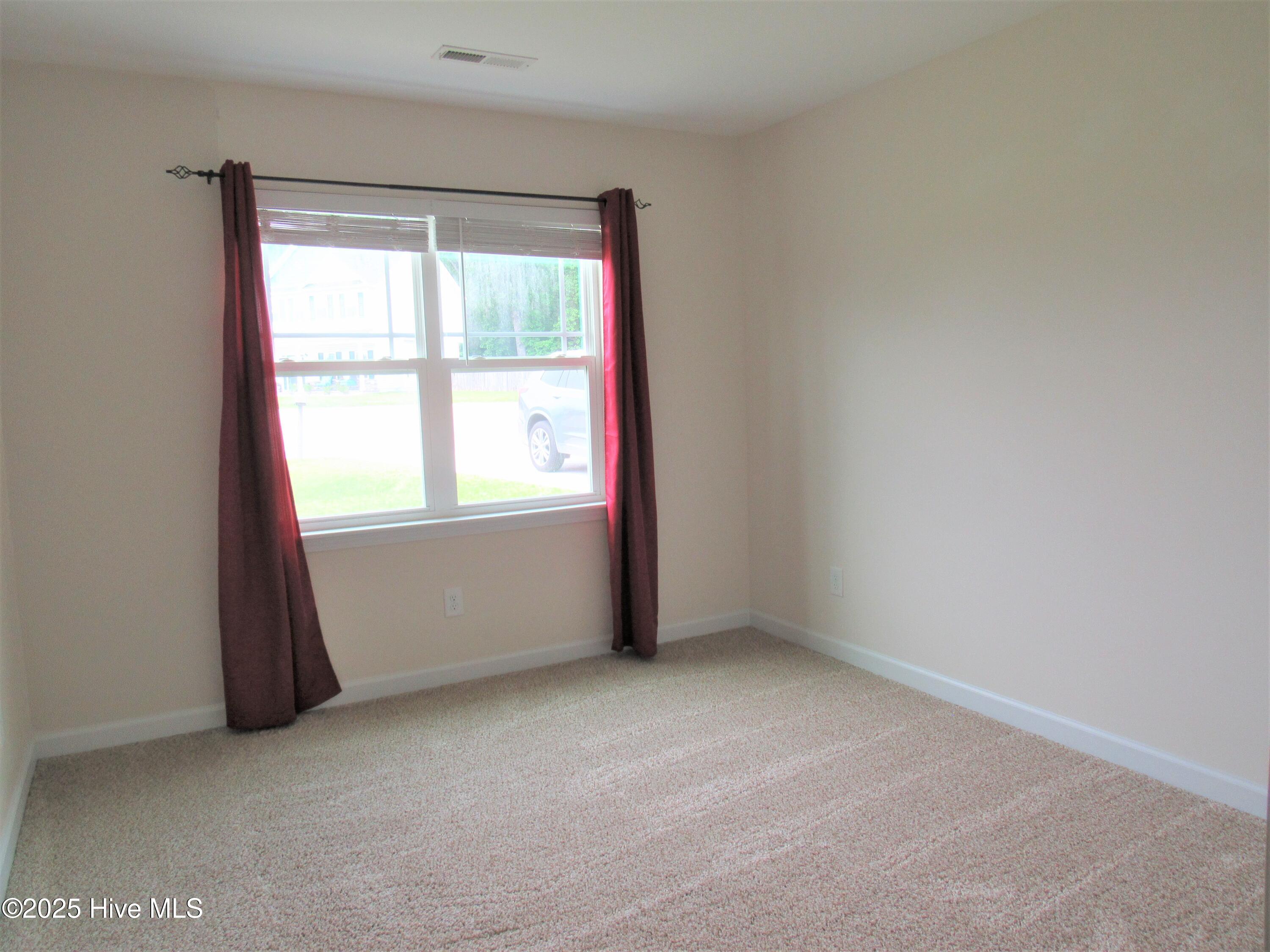 100545950 | Photo 34