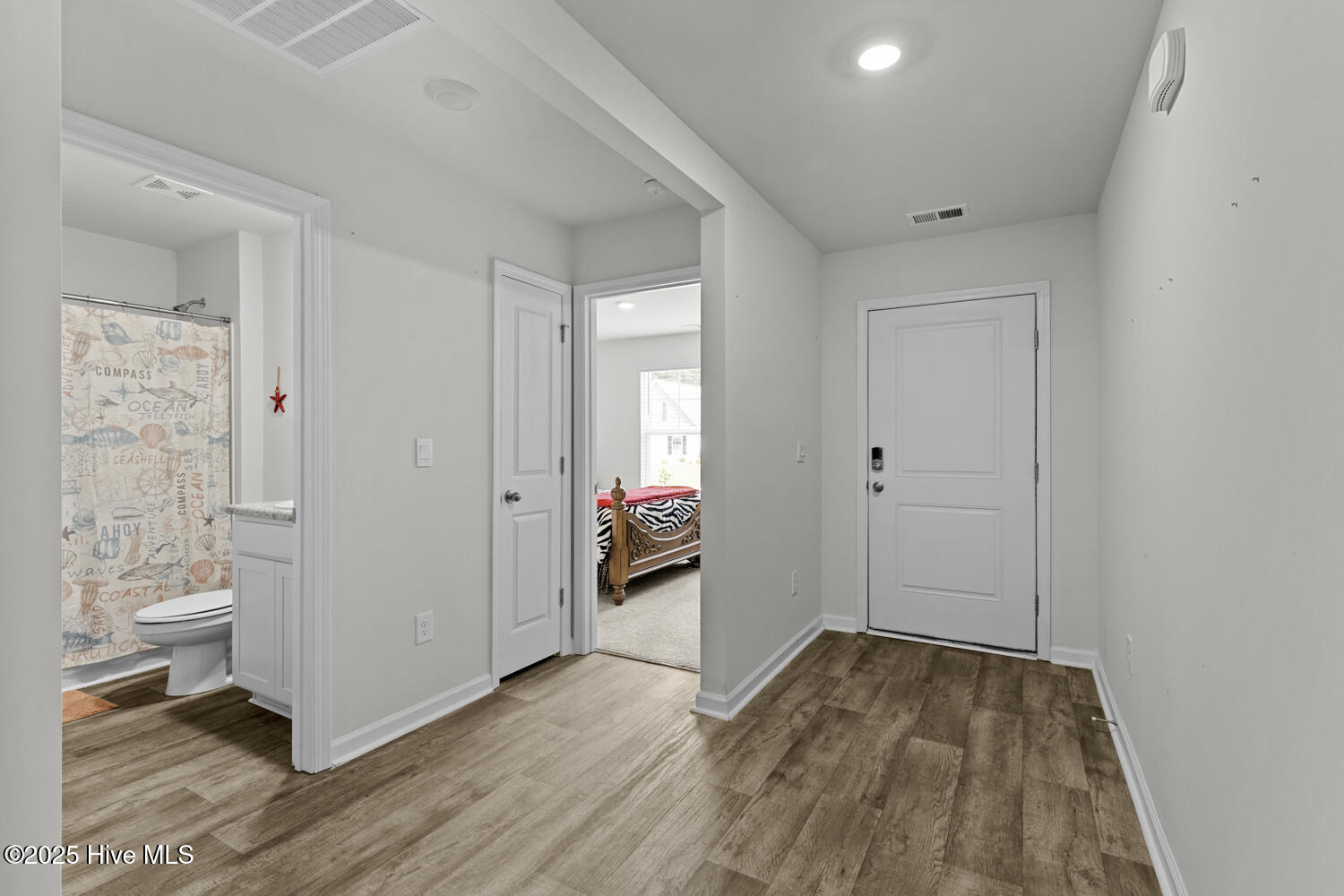 100527652 | Photo 18