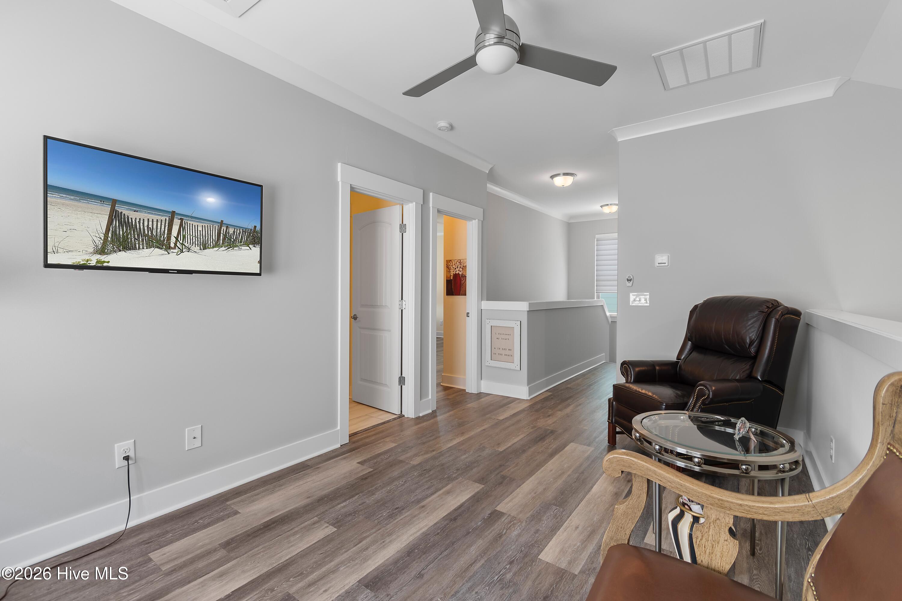 100561295 | Photo 29