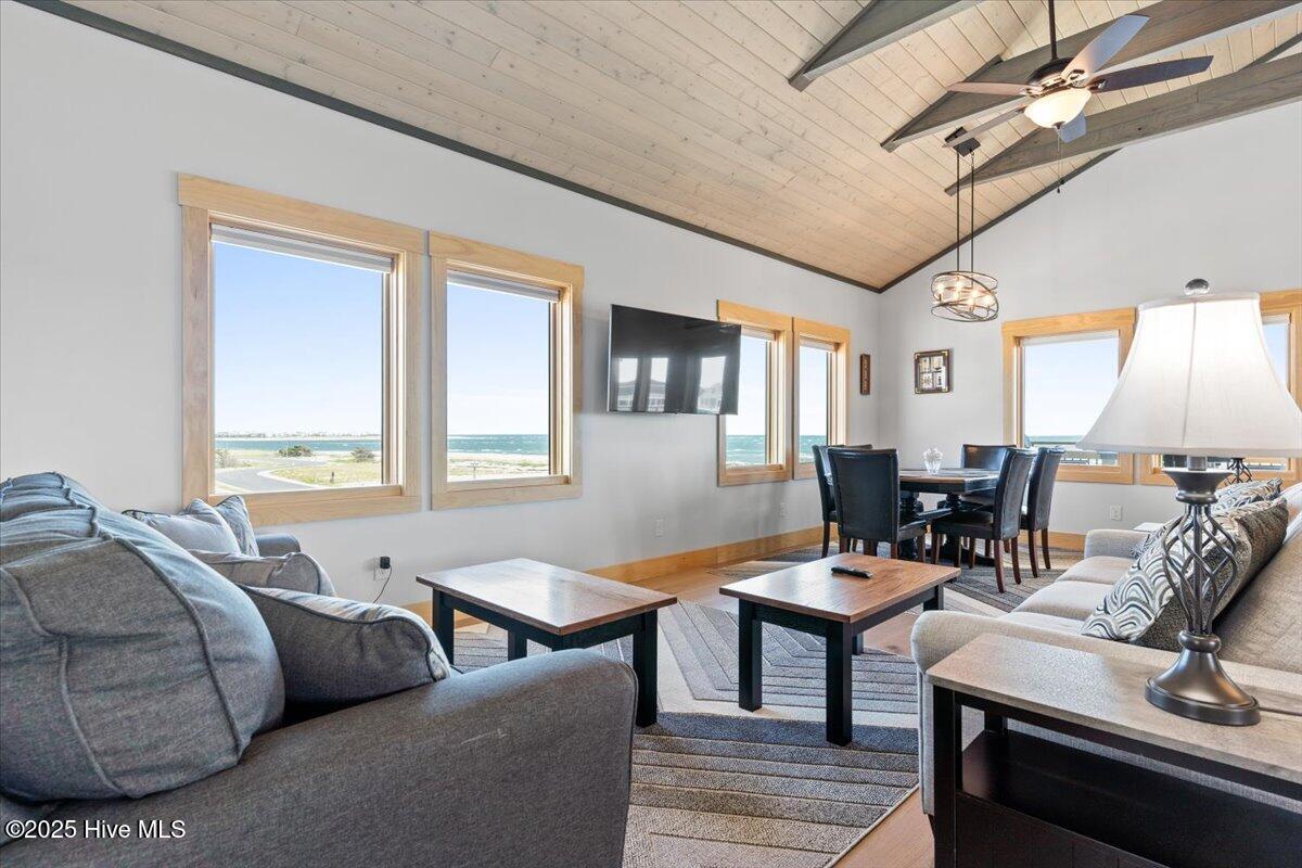 100531414 | Photo 63