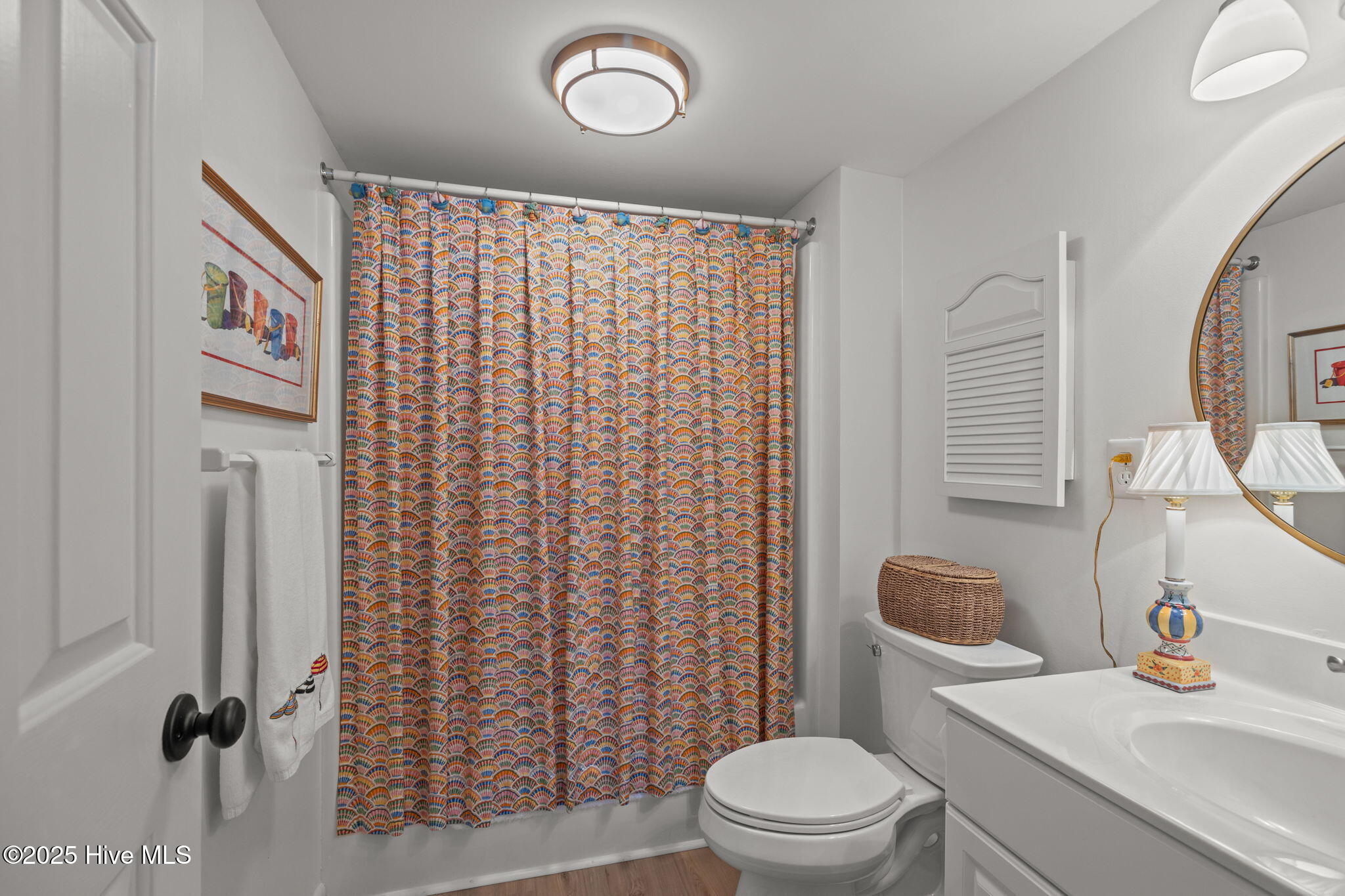 100543280 | Photo 28