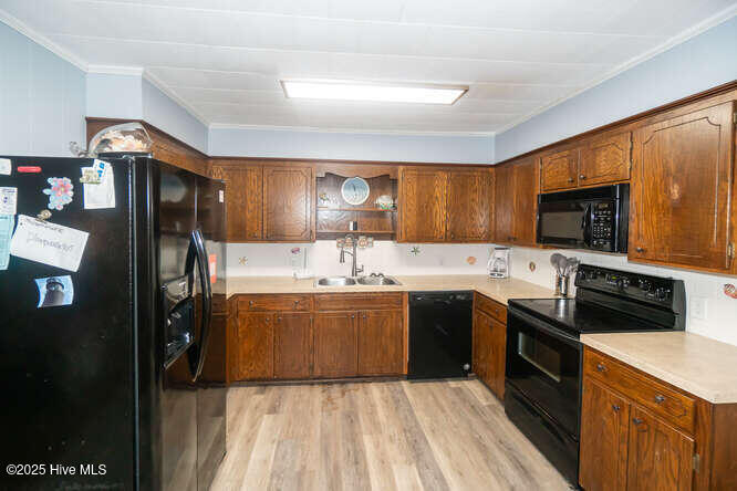 100528759 | Photo 15