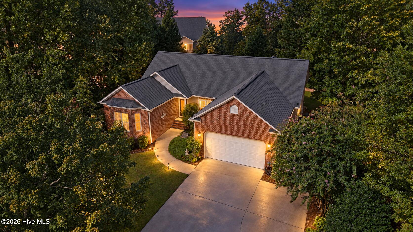 30 Lake View Drive E
