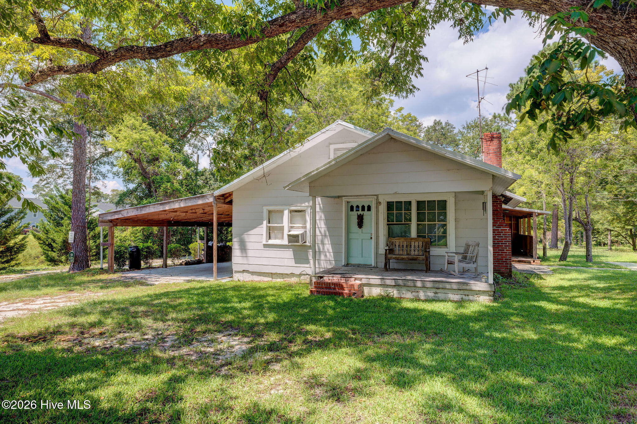 100558109 | Photo 53